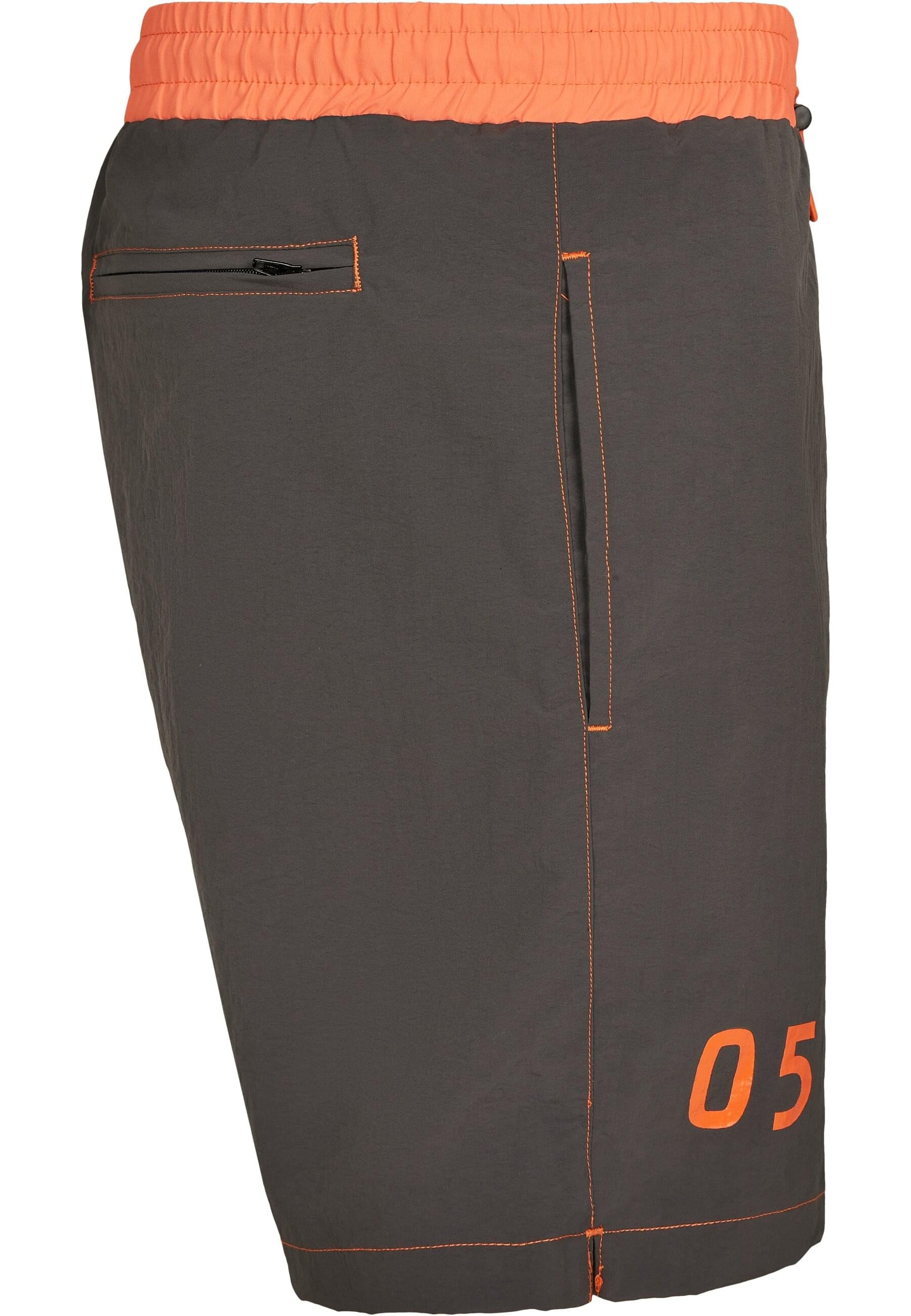 URBAN CLASSICS Badeshorts »Urban Classics Herren UC Logo Swim Shorts«