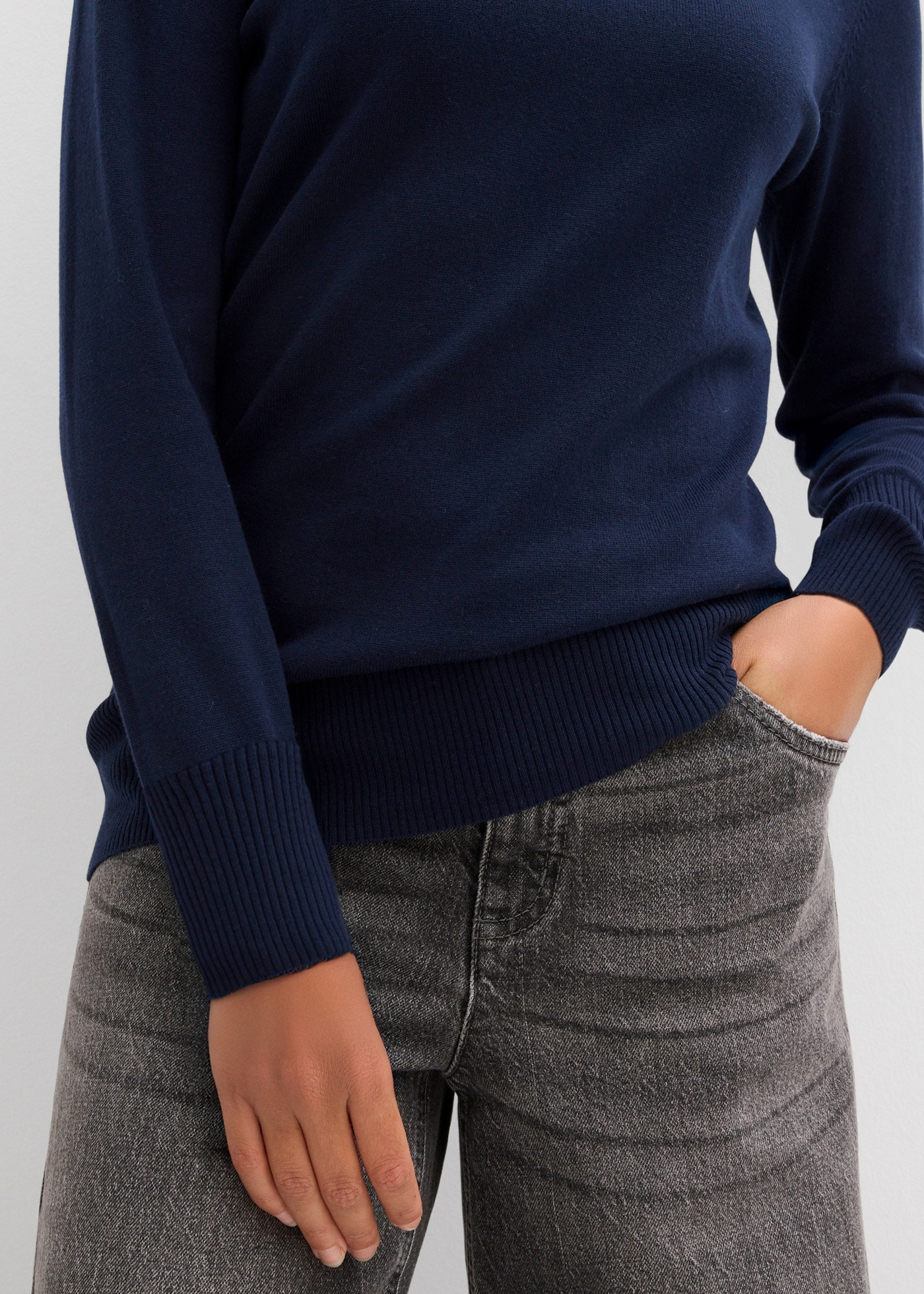 bonprix Rollkragenpullover »Feinstrick-Rollkragenpullover« aus Baumwollmischung, mit hohem Rollkragen, schmale Passform