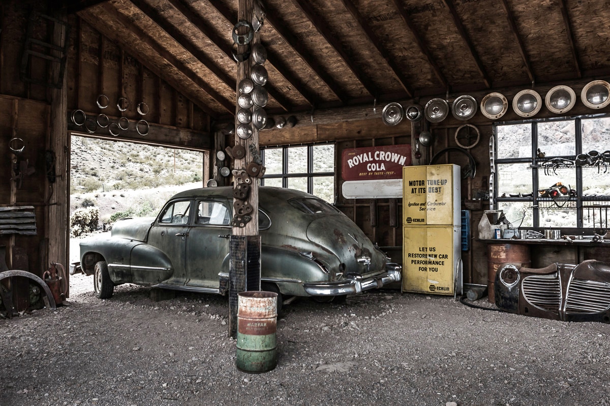 Papermoon Fototapete "Altes Auto" günstig online kaufen