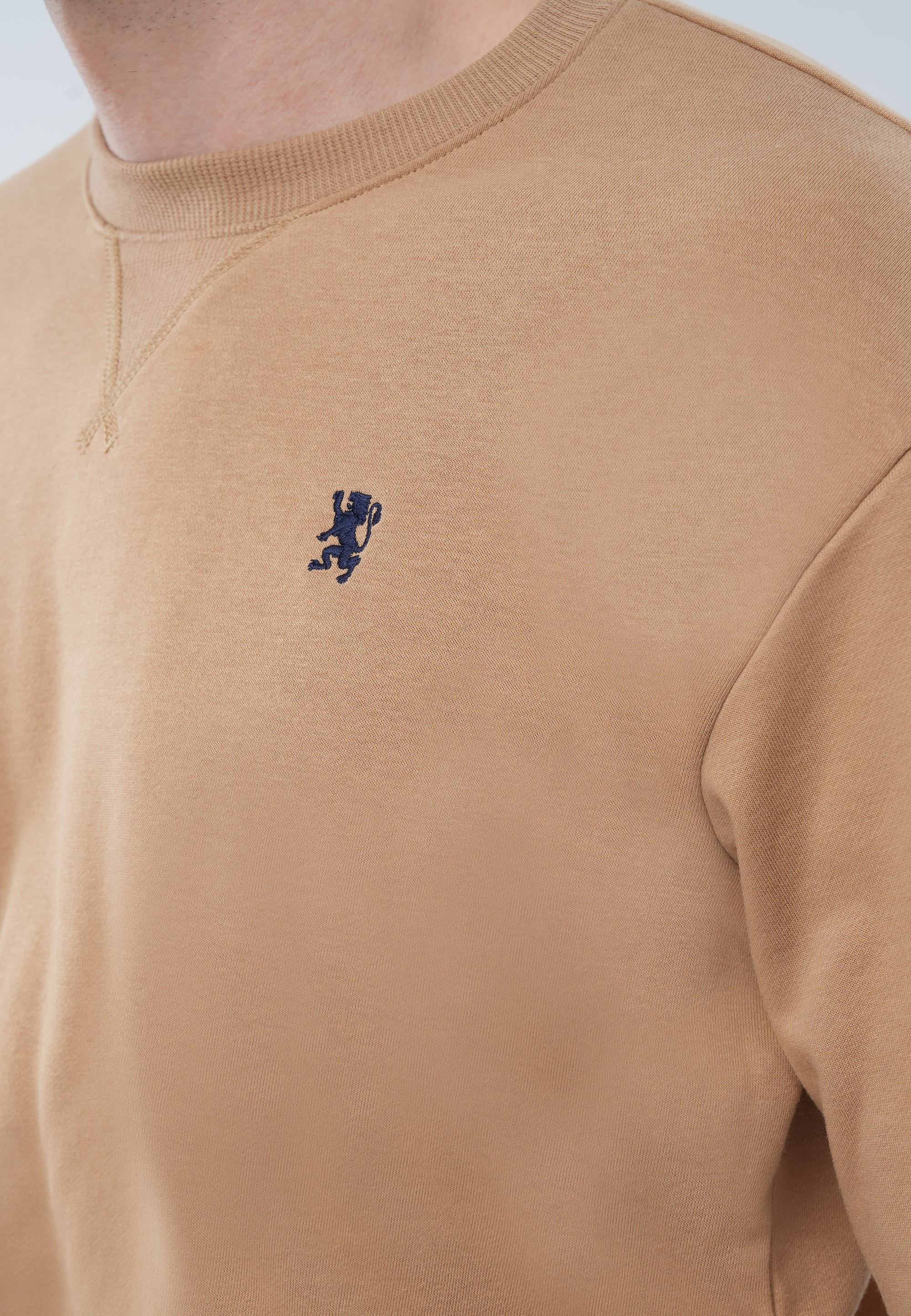 GIORDANO Sweatshirt »Lion Badge«, mit kleiner Löwen-Stickerei