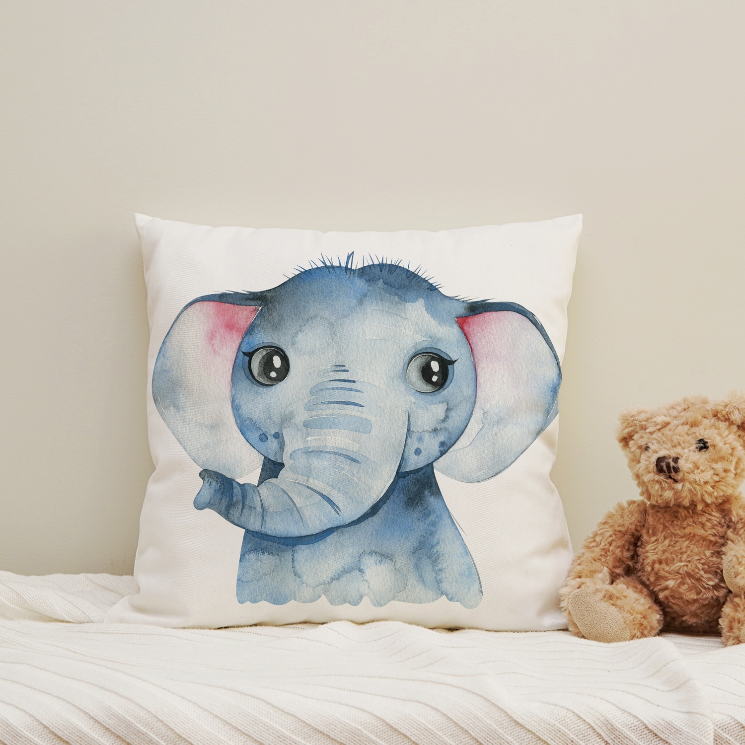 queence Dekokissen "Blaues Elefantenbaby" Kissenhülle mit HD Premium Druck, geruchsneutral, 40x40cm