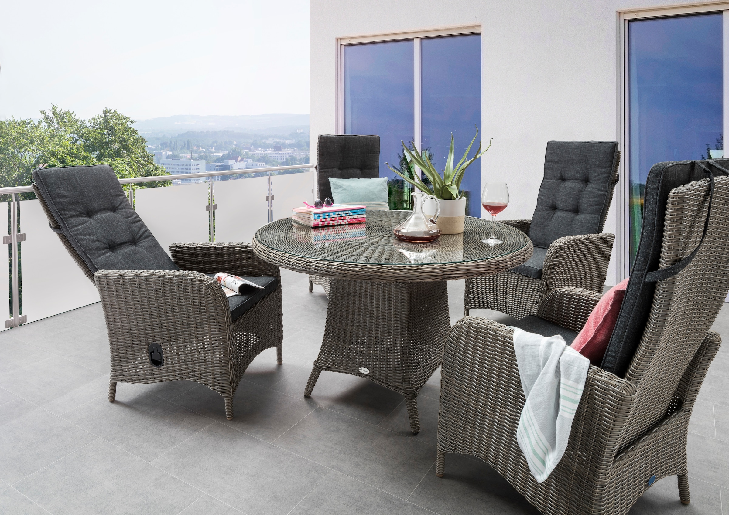 Destiny Garten-Essgruppe "PALMA LUNA", (9 tlg., 4x Hochlehner, 1x Tisch, inkl. Auflagen), Aluminium, Polyrattan