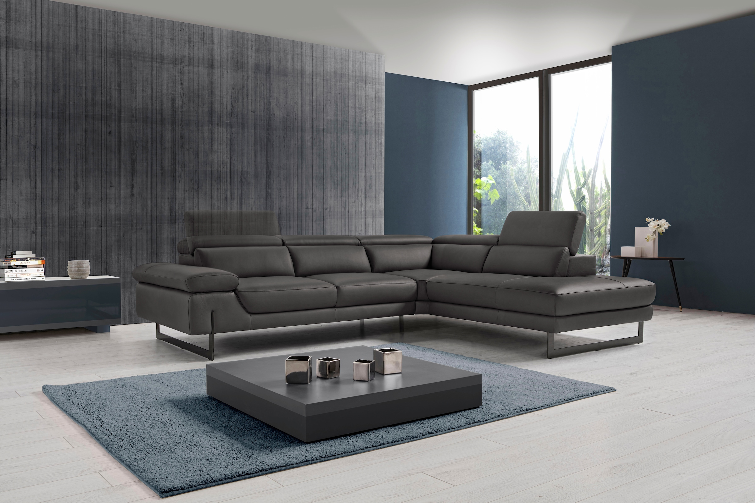 Egoitaliano Ecksofa "Queenie, extravagantes Sofa mit erstklassigem Sitzkomfort, L-Form" mit verstellbarer Armlehne und Kopfteilen für Wohlfühlkomfort
