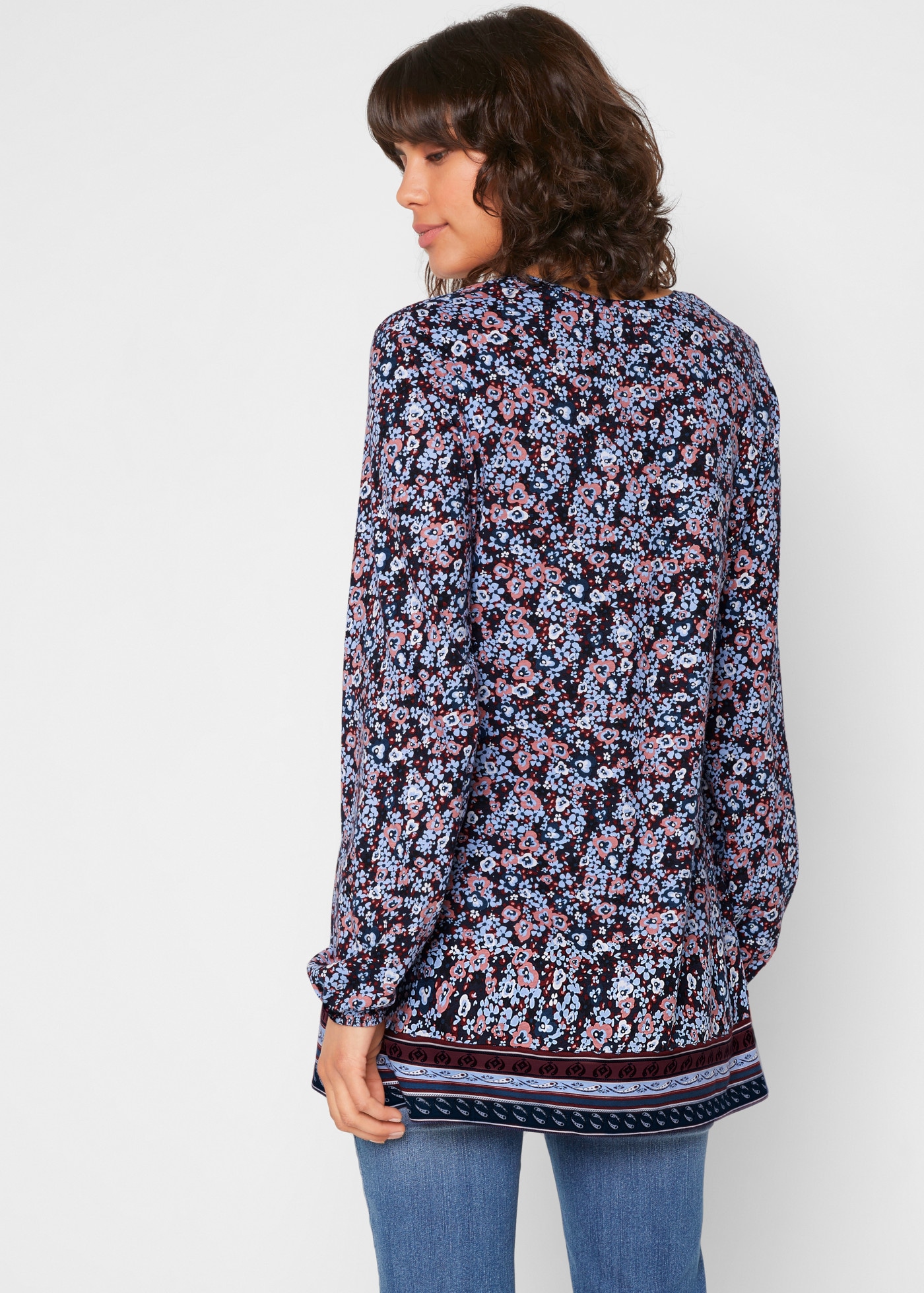 bonprix Longshirt mit geblümtem Jerseyshirt, Regular Fit
