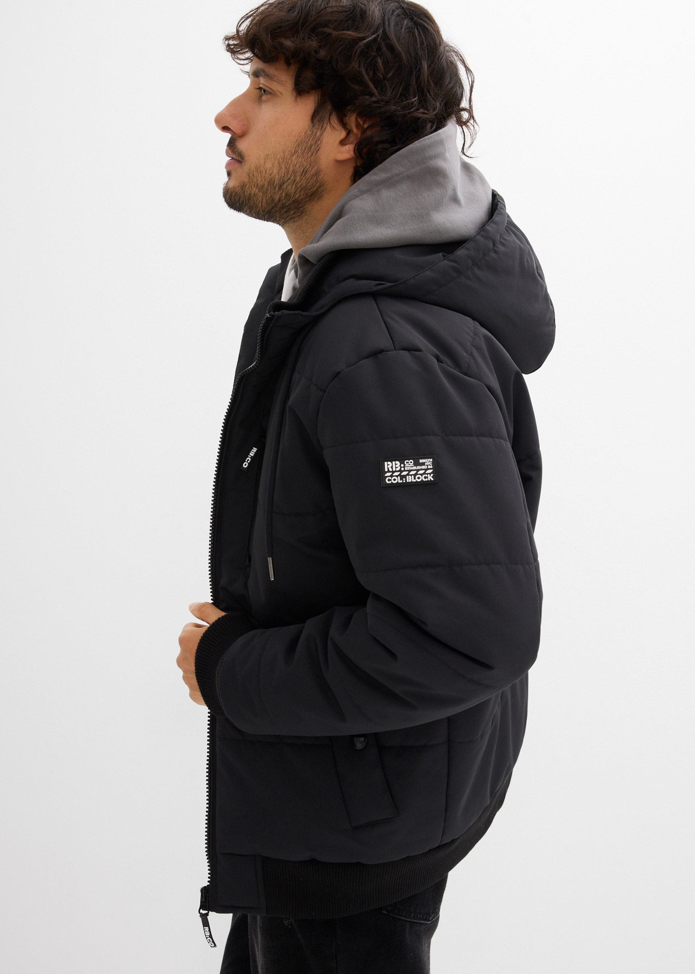 Thumbnail - bonprix Steppjacke "Winter-Steppjacke in Blousonform mit Kapuze" mit Kapuze Winter-Steppjacke in Blousonform mit Kapuze