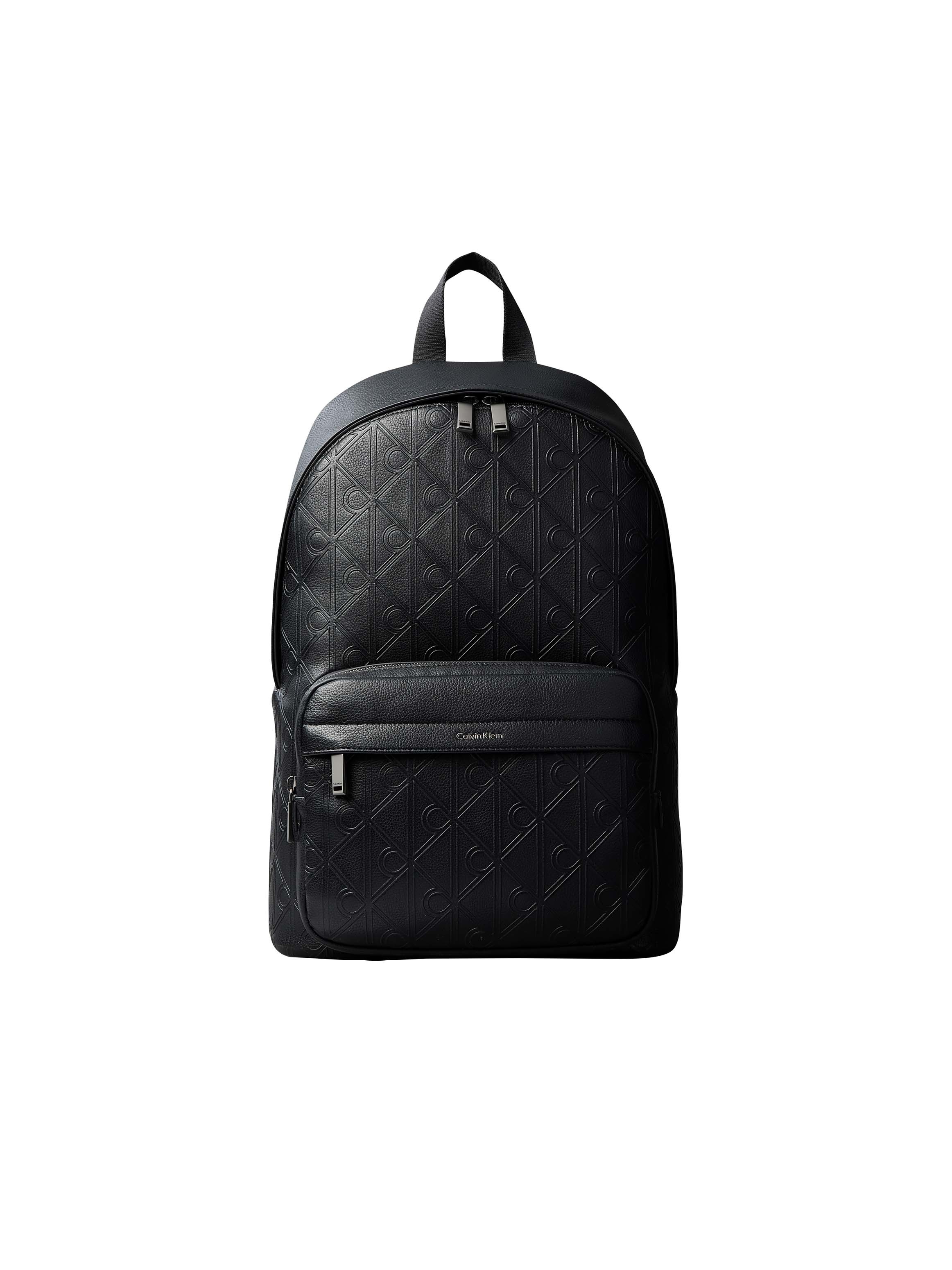 CALVIN KLEIN Rucksack "EMBLEM AOP DEBOSS ROUND BACKPACK", schwarz, Lederimitat, Rucksäcke, Unisex Cityrucksack, Freizeitrucksack mit fortlaufenden