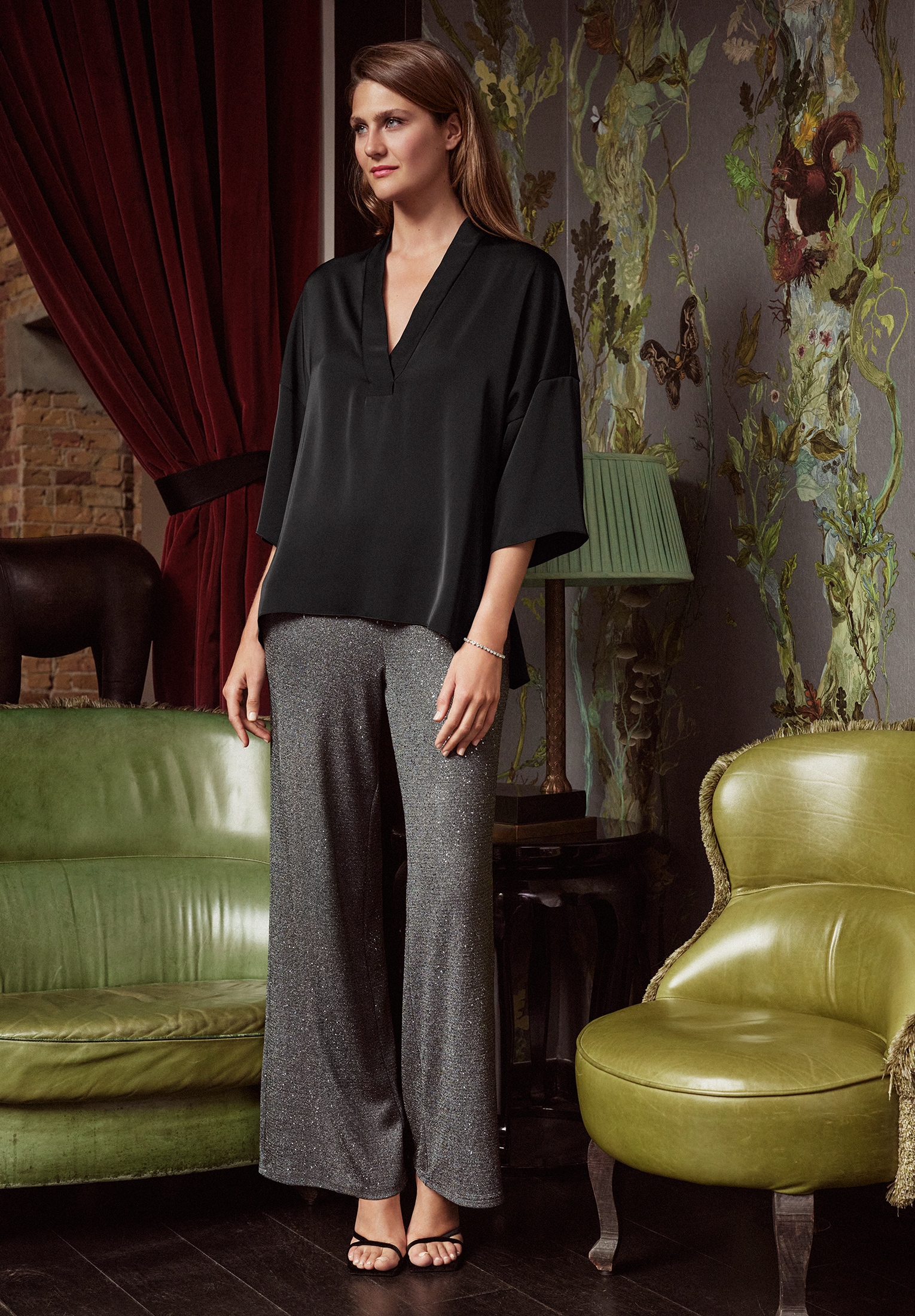 Vera Mont Stoffhose »Vera Mont Modern fit Hose mit weitem Bein«, Glitzer