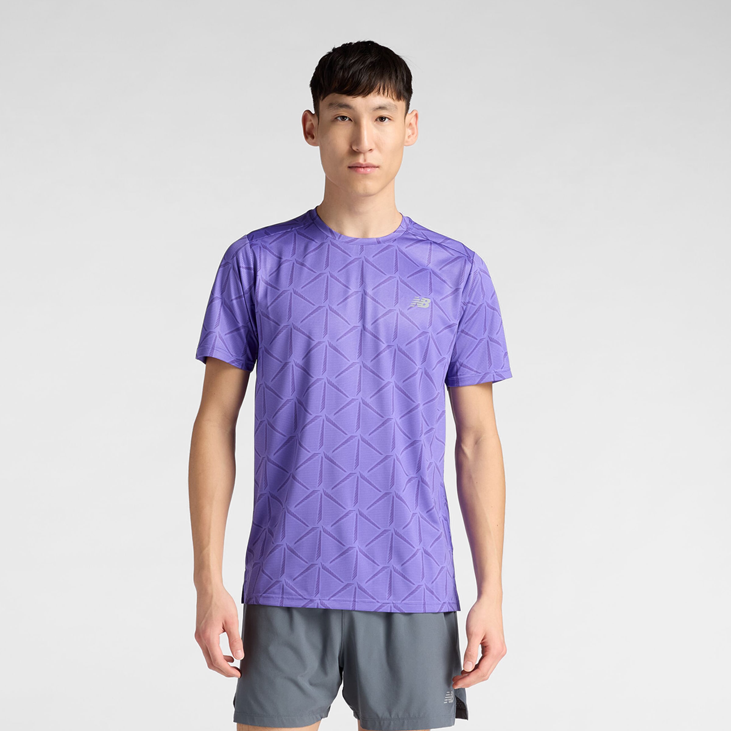 New Balance Laufshirt "SPORT ESSENTIAL PRINTED T-SHIRT" für Lauftraining und vielseitige Aktivitäten, aus Polyester