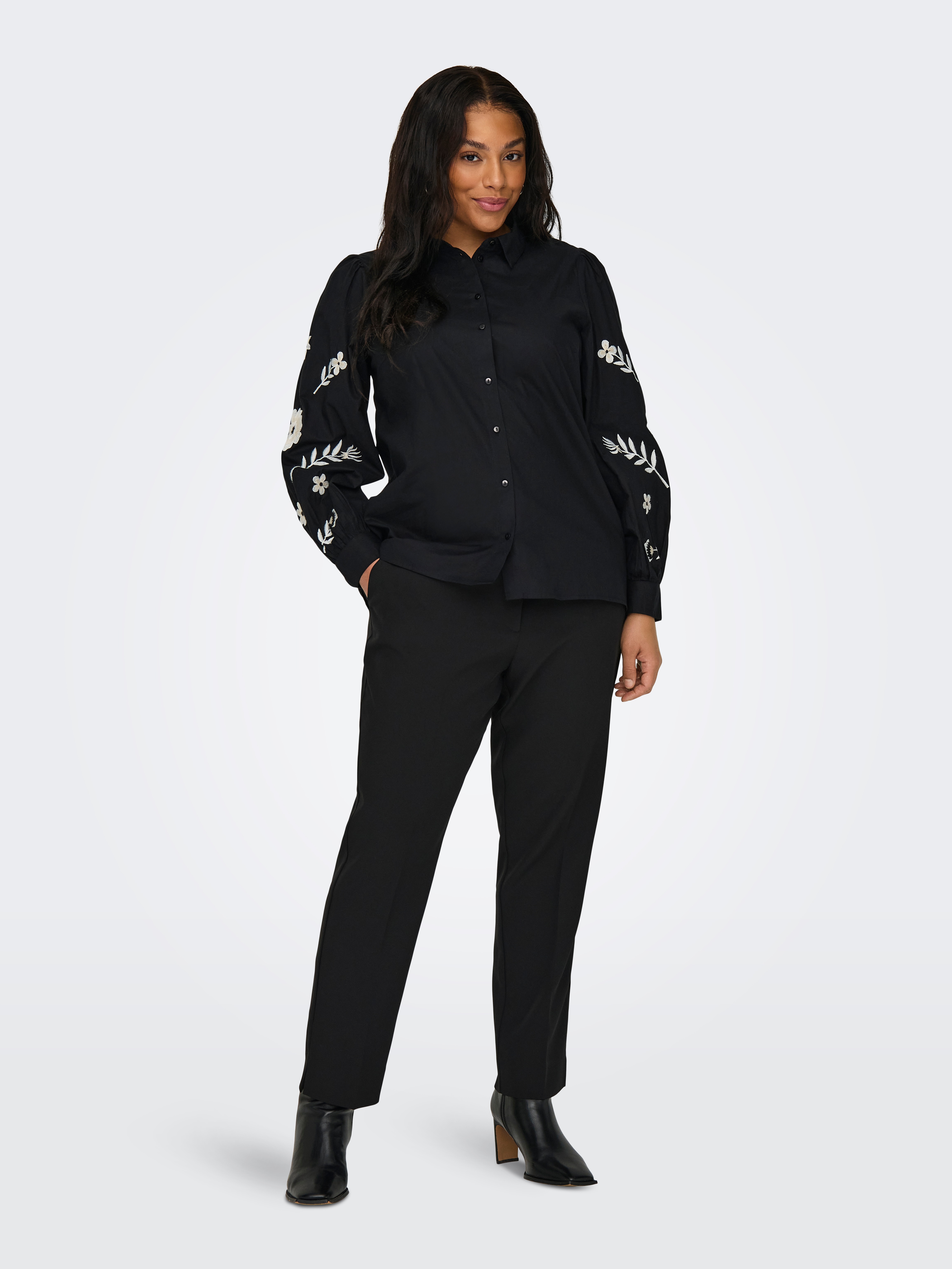 Thumbnail - ONLY CARMAKOMA Anzughose "CARVERONICA-ELLY LIFE HW PANT TLR NOOS"