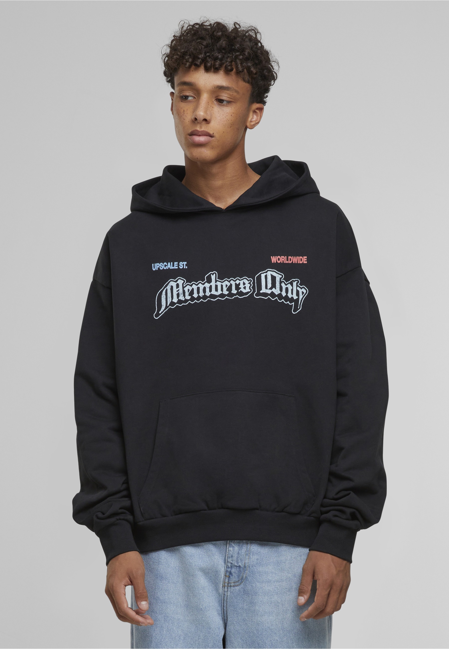 Upscale by Mister Tee Kapuzenpullover »Upscale by Mister Tee Only Members Oversize Hoody« 1 Stk.