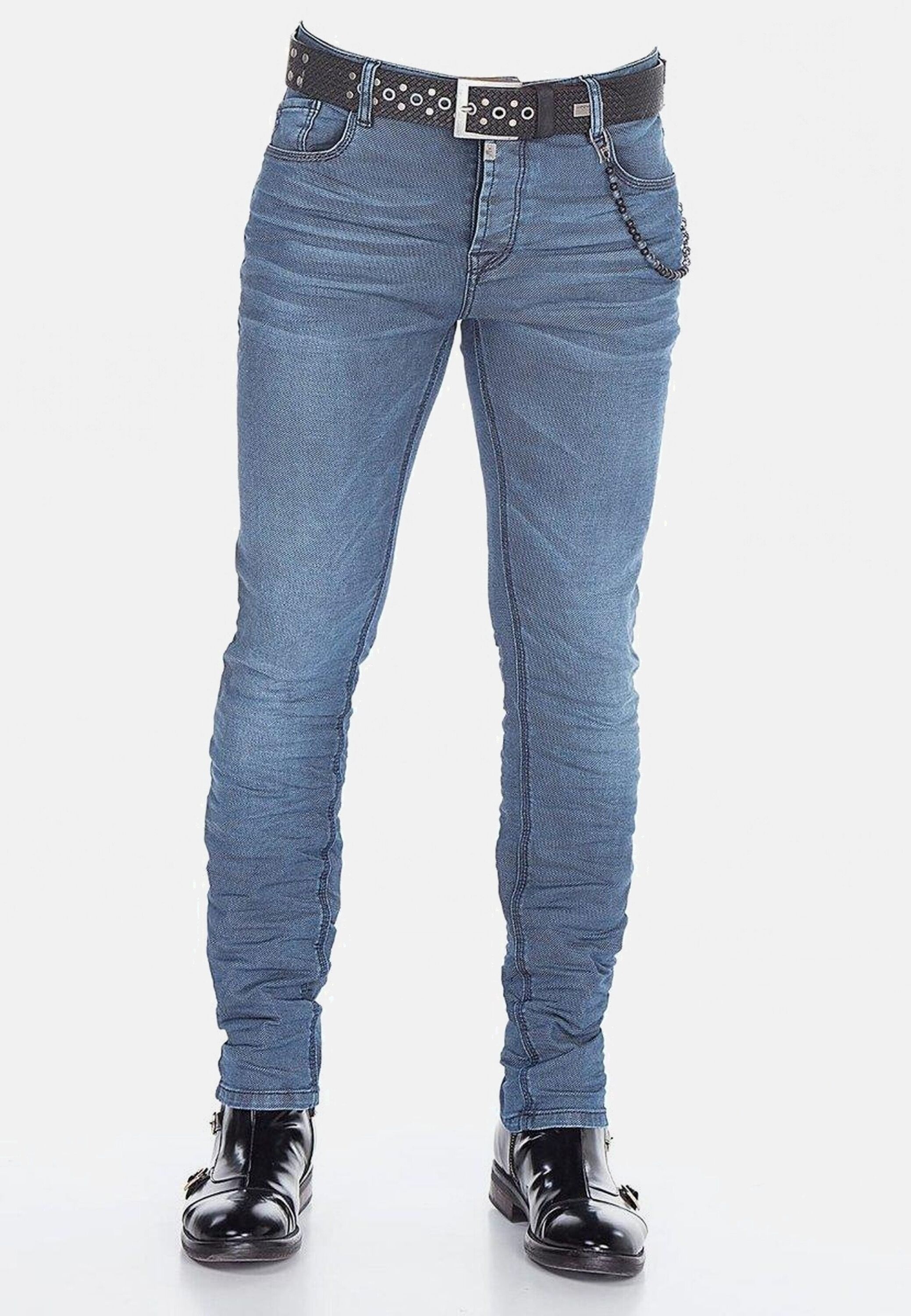 Cipo & Baxx Röhrenjeans "Jeans", mit Elasthanzusatz, CD374 günstig online kaufen