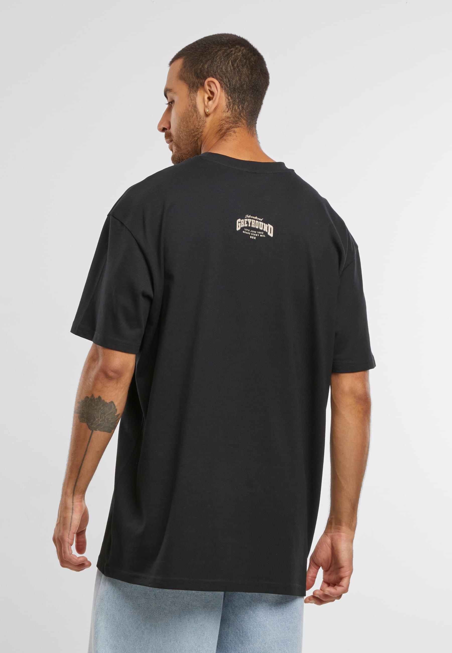 MisterTee T-Shirt »MisterTee Greyhound Racing Oversize Tee«, (1 tlg.)
