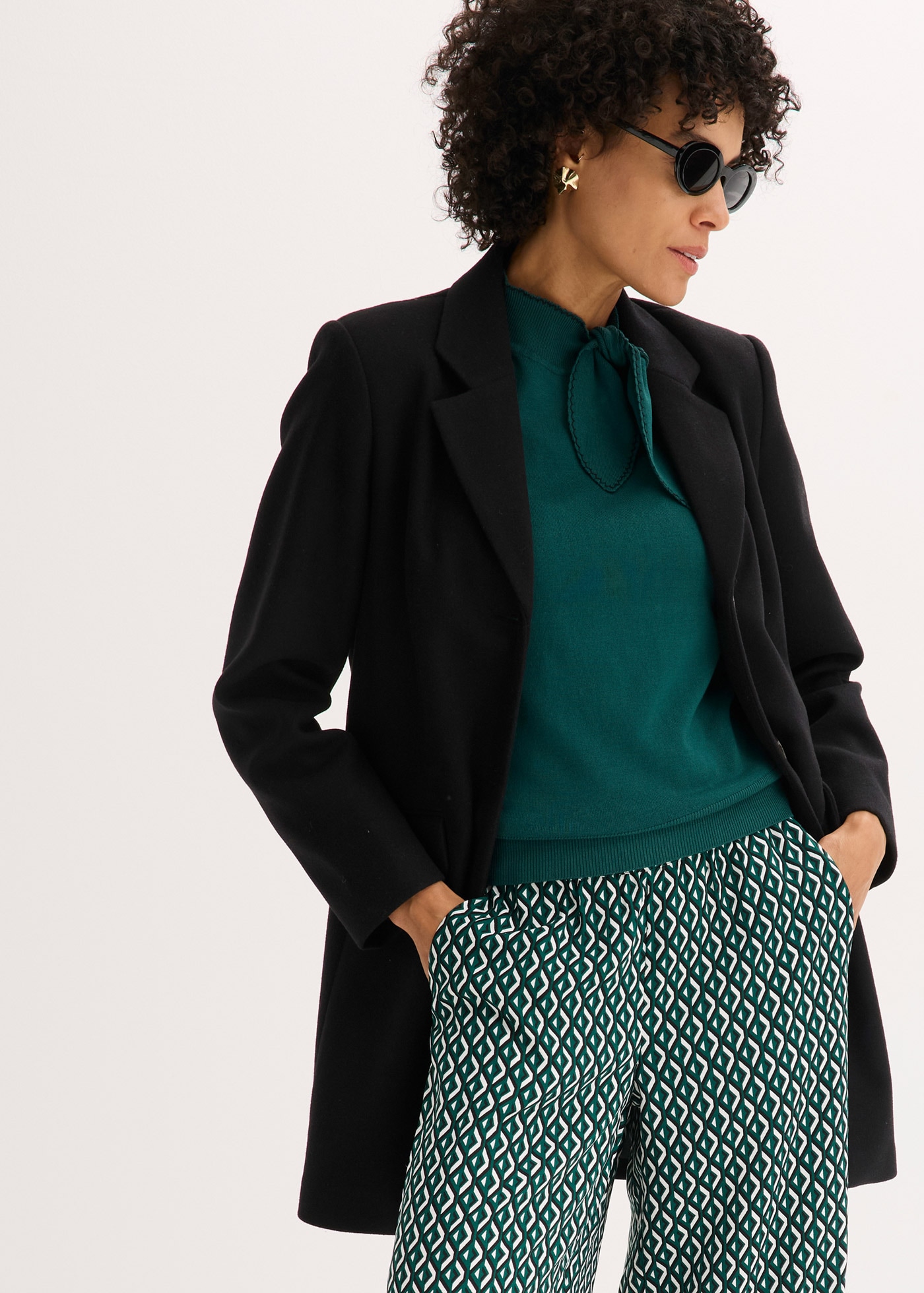 bonprix Wintermantel »Blazermantel« aus Polyester, Viskose und Elasthan, bequeme Passform