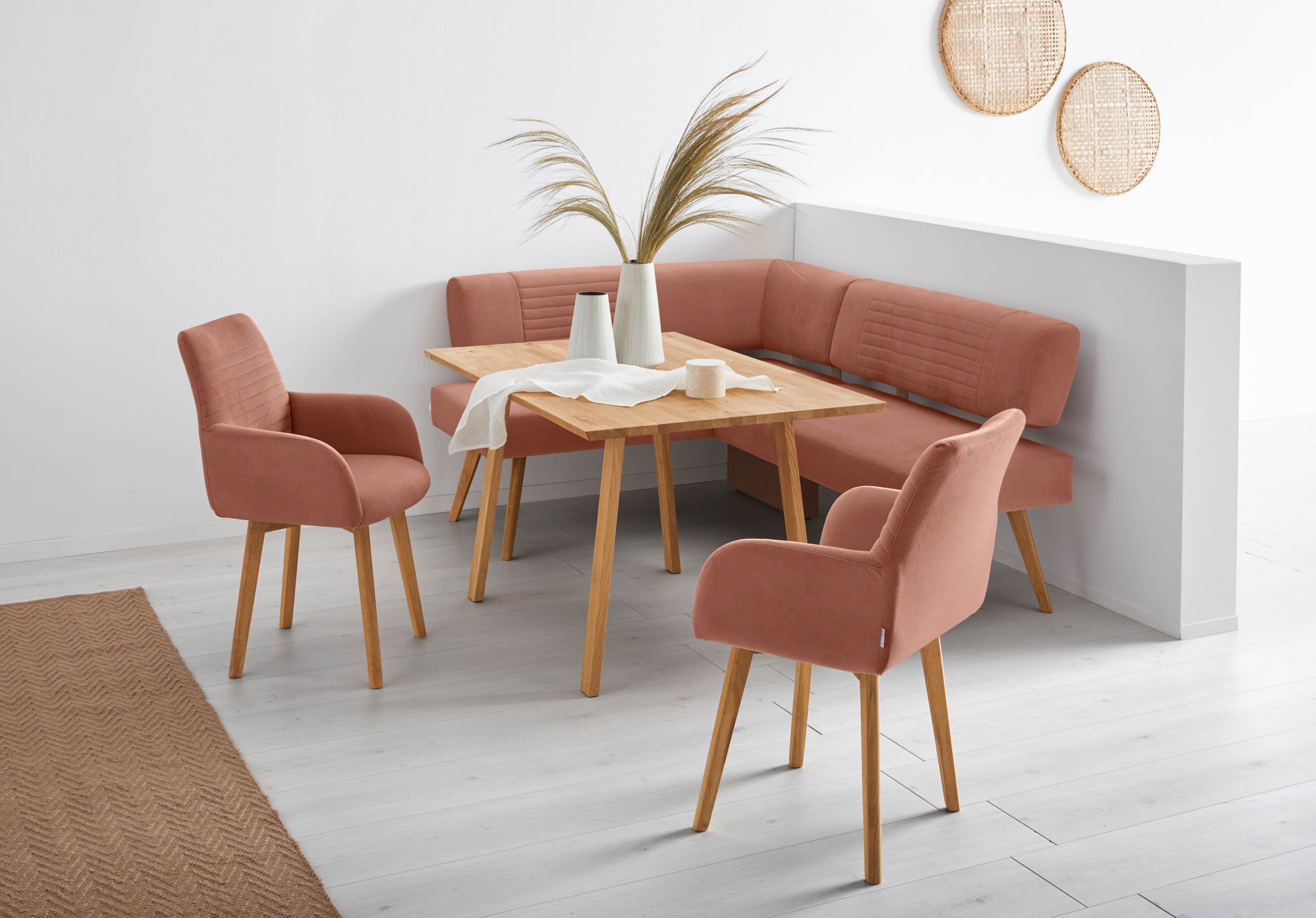 OTTO products Eckbank »Alessja«, Breite langer Schenkel 192 oder 212 cm, Gestell aus Eiche Massivholz