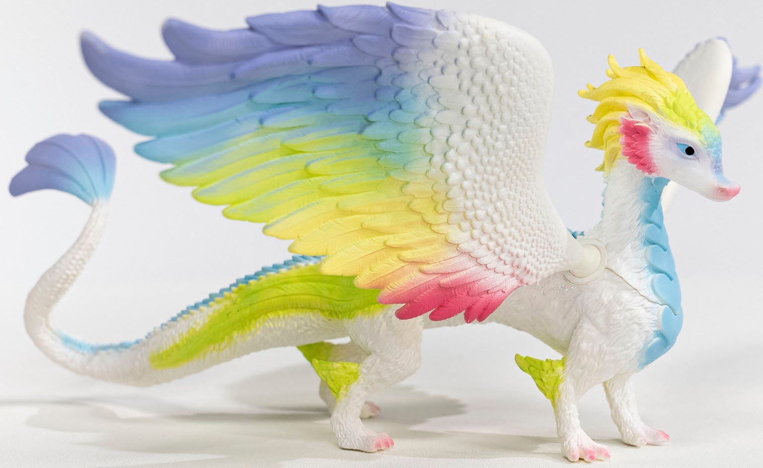 Schleich® Spielfigur »BAYALA®, Regenbogendrache (70728)«