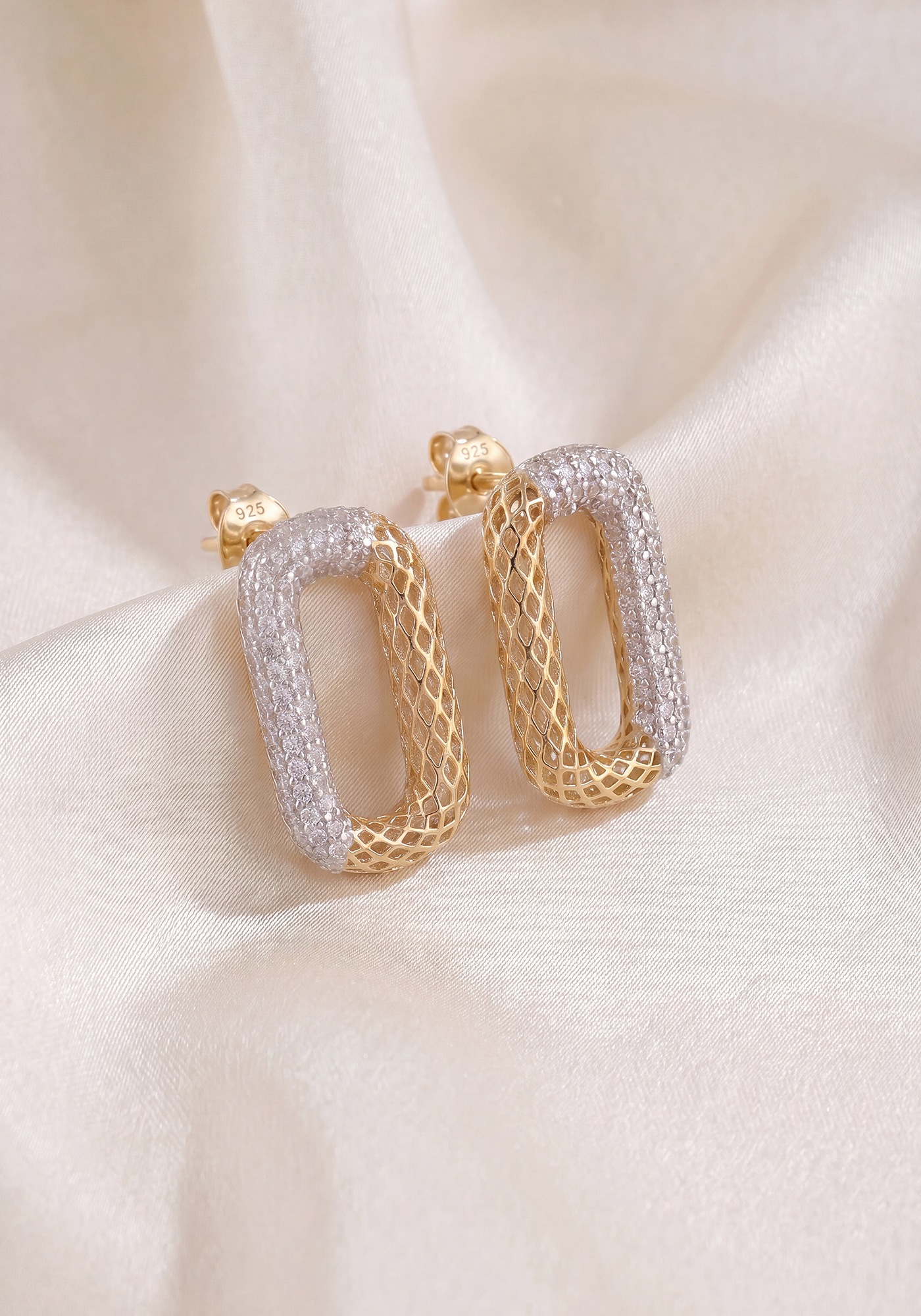 JOBO Paar Ohrstecker »Statement-Ohrringe Mesh 19 mm« 925 Silber vergoldet mit 132 Zirkonia