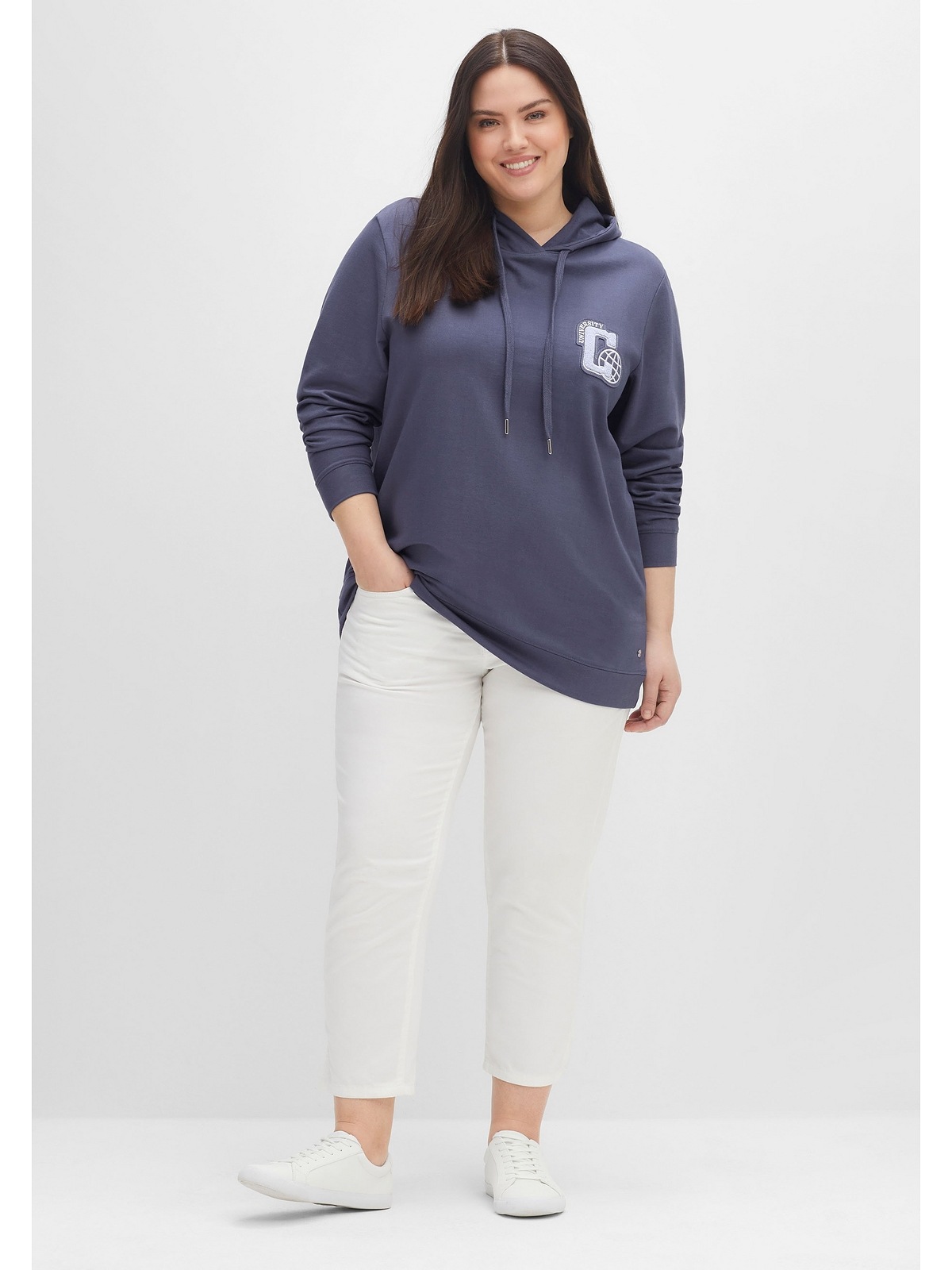 Sheego Sweatshirt »Große Größen«, mit Kapuze und College-Applikation