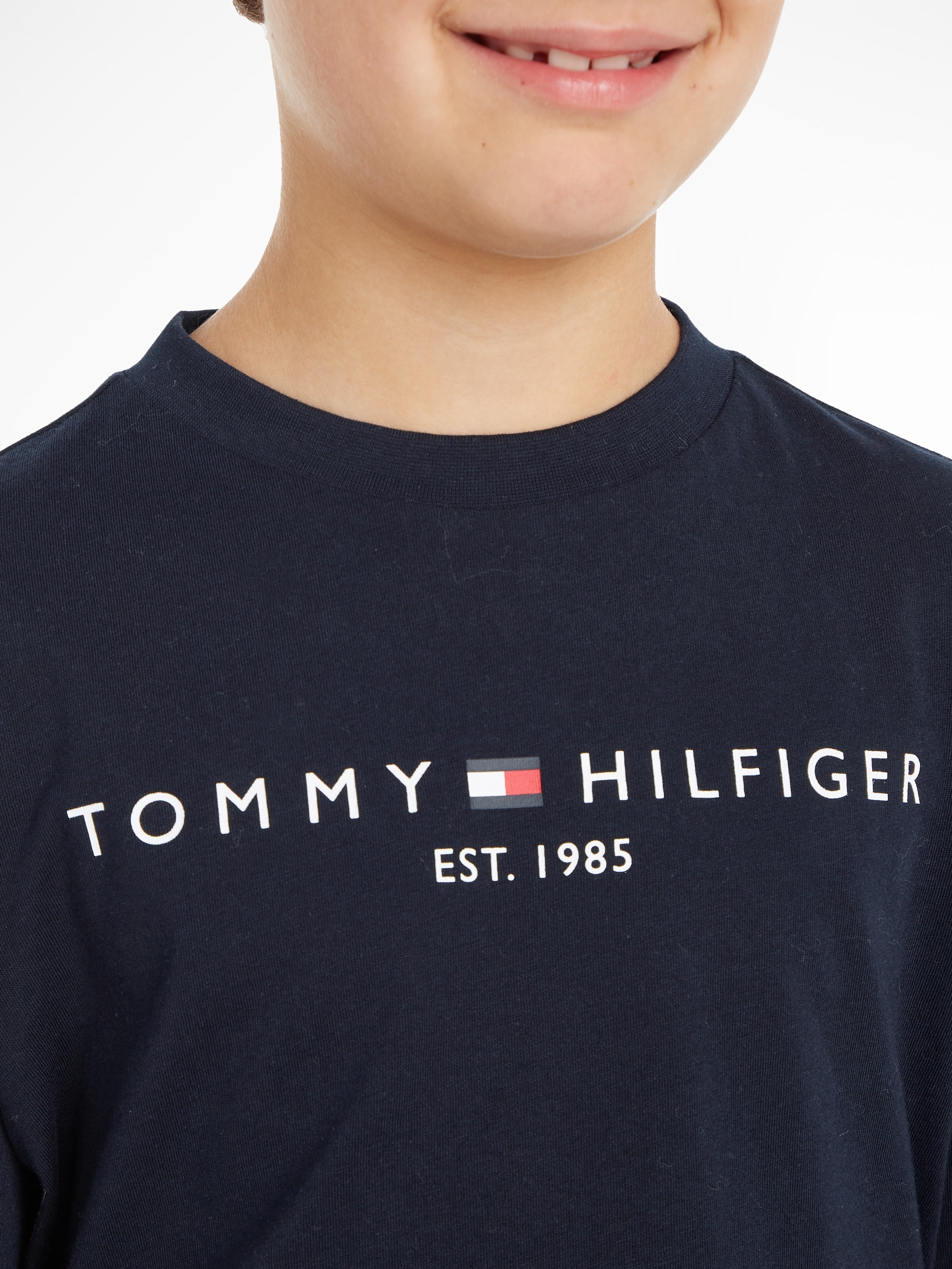 Tommy Hilfiger Langarmshirt »ESSENTIAL TEE L/S«, mit Logoschriftzug