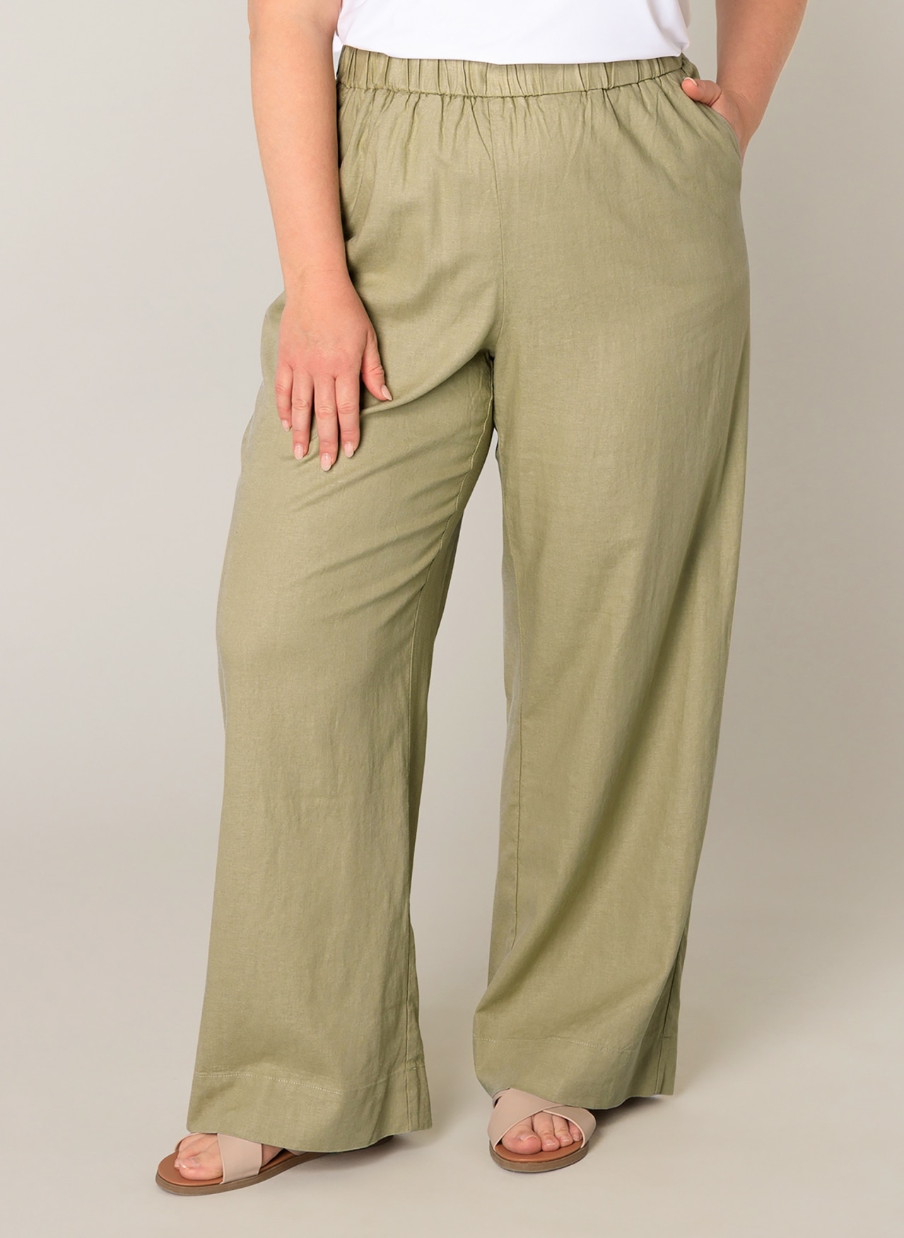 Base Level Curvy Leinenhose "Yula" Große Größen