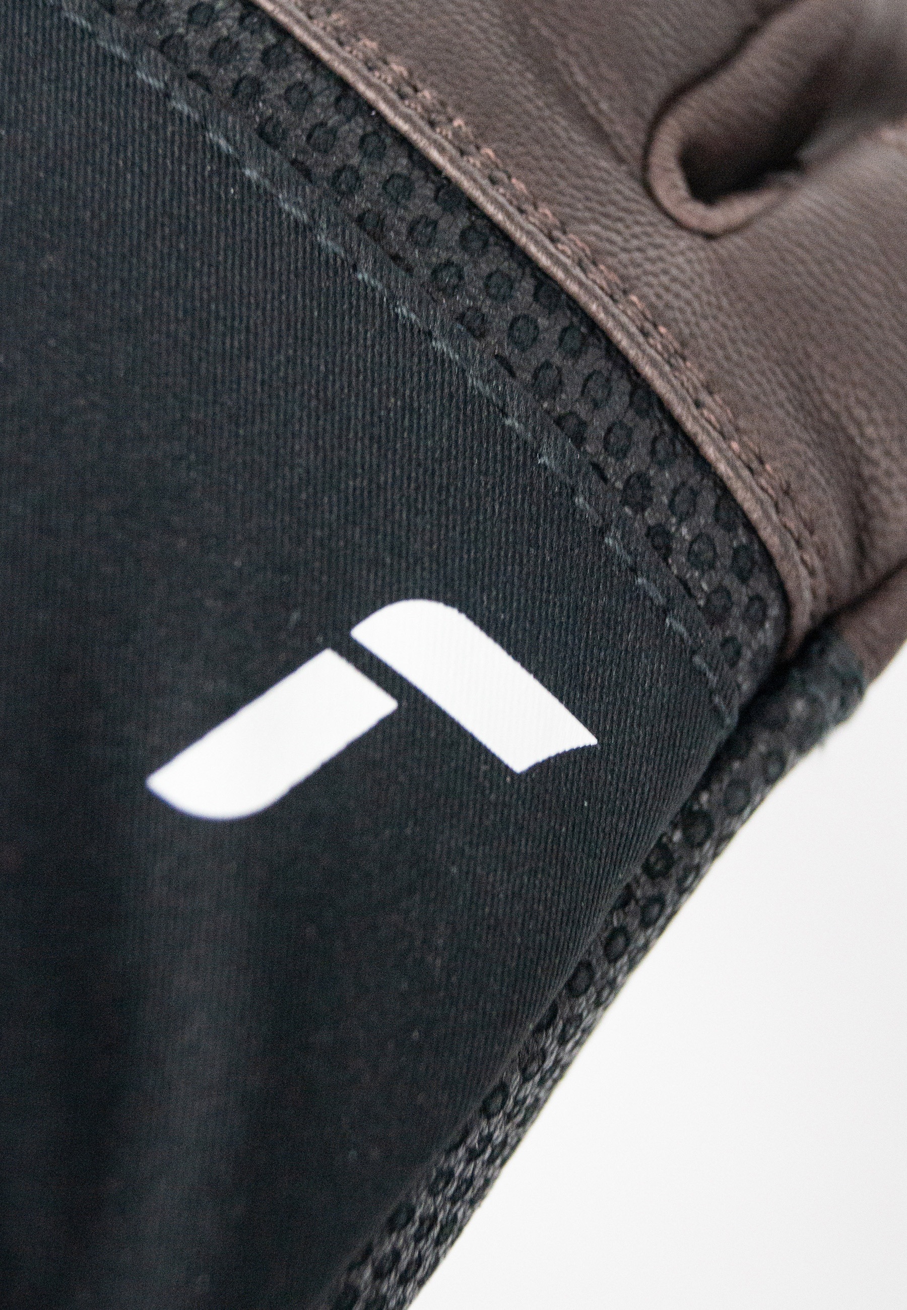Reusch Skihandschuhe »Lleon R-TEX® XT«, mit Touchscreen-Funktion