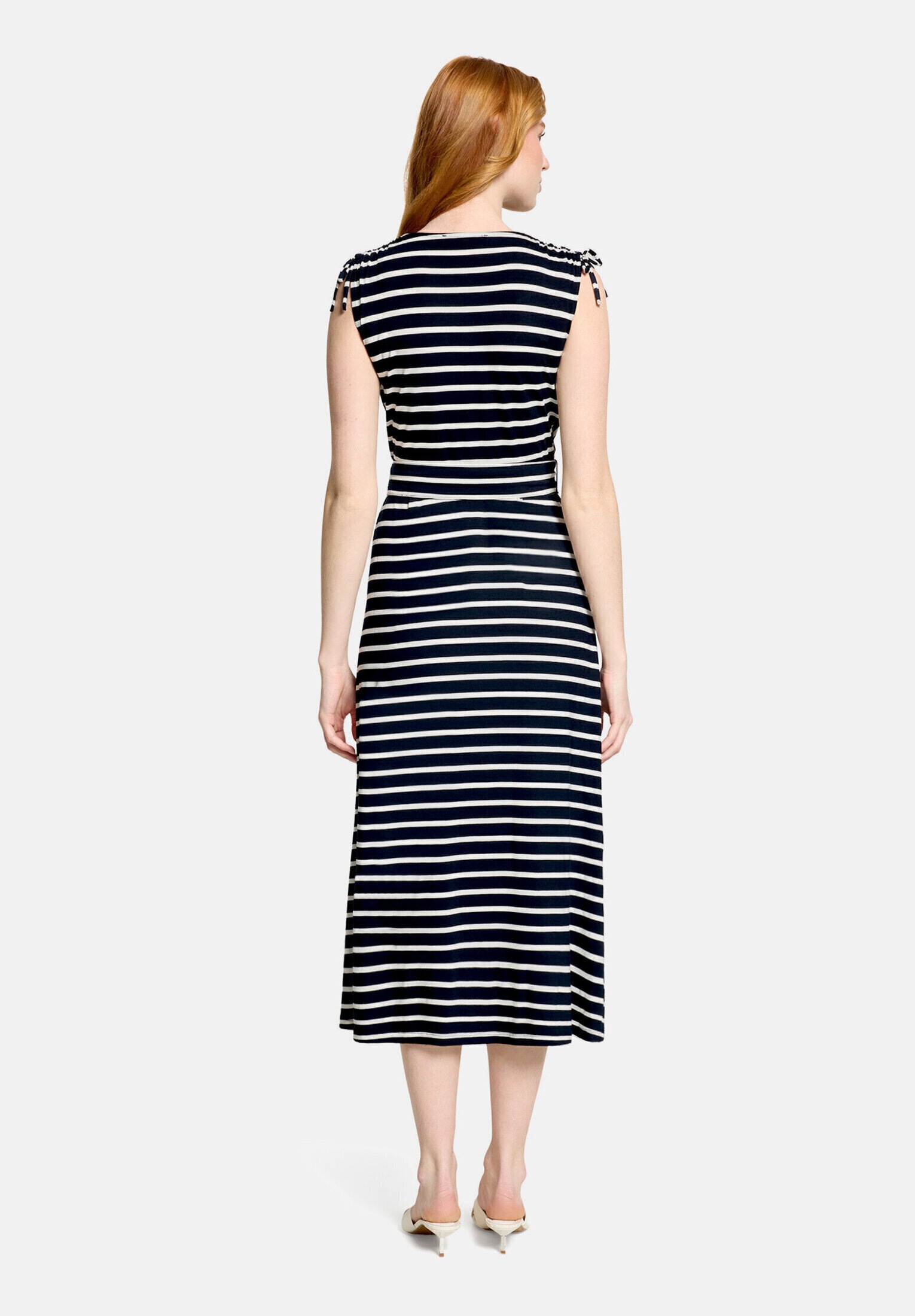 Betty Barclay Jerseykleid »Damen ohne Arm« Eingrifftaschen