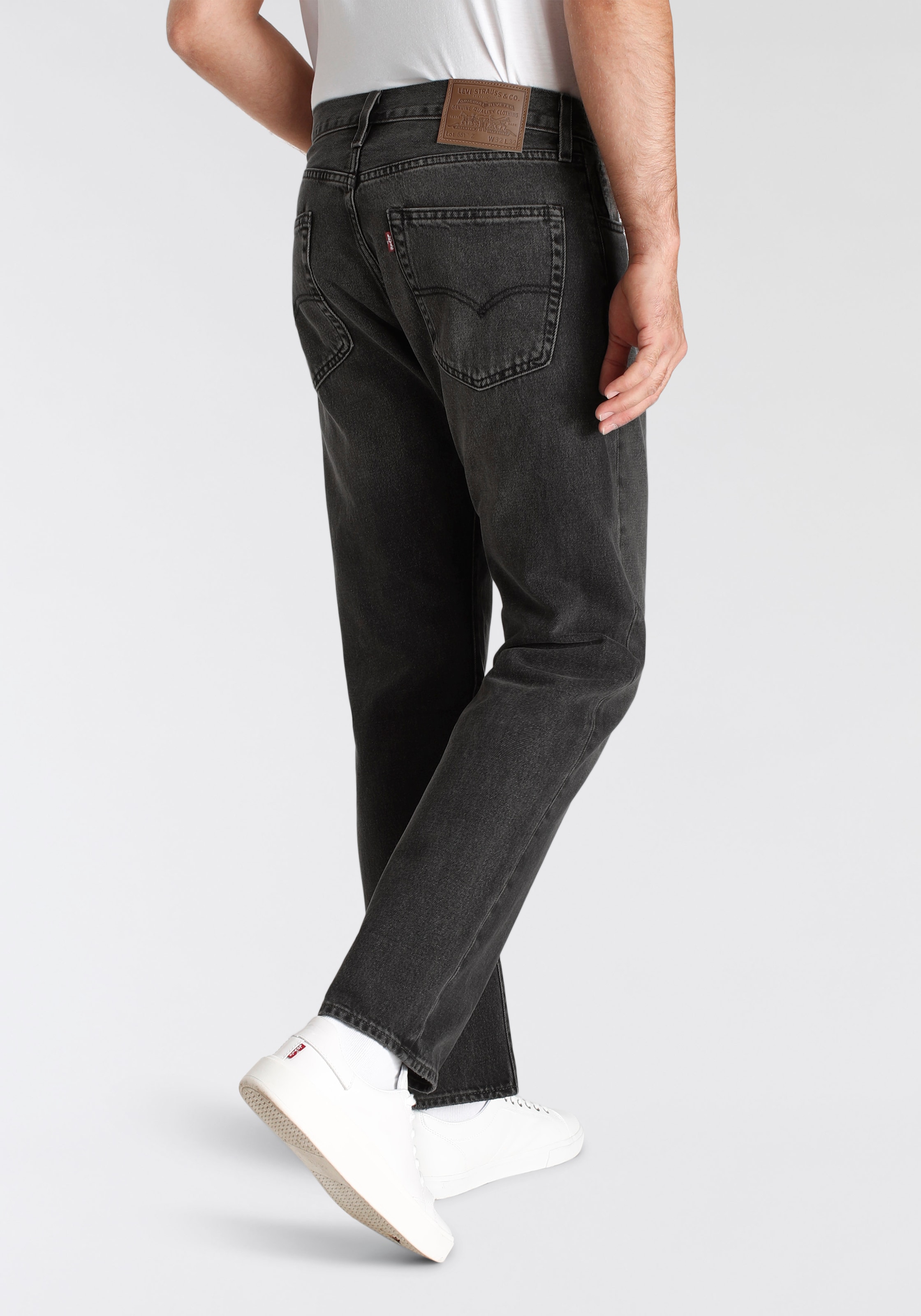 Levi's® Straight-Jeans »551Z AUTHENTIC«, mit Lederbadge