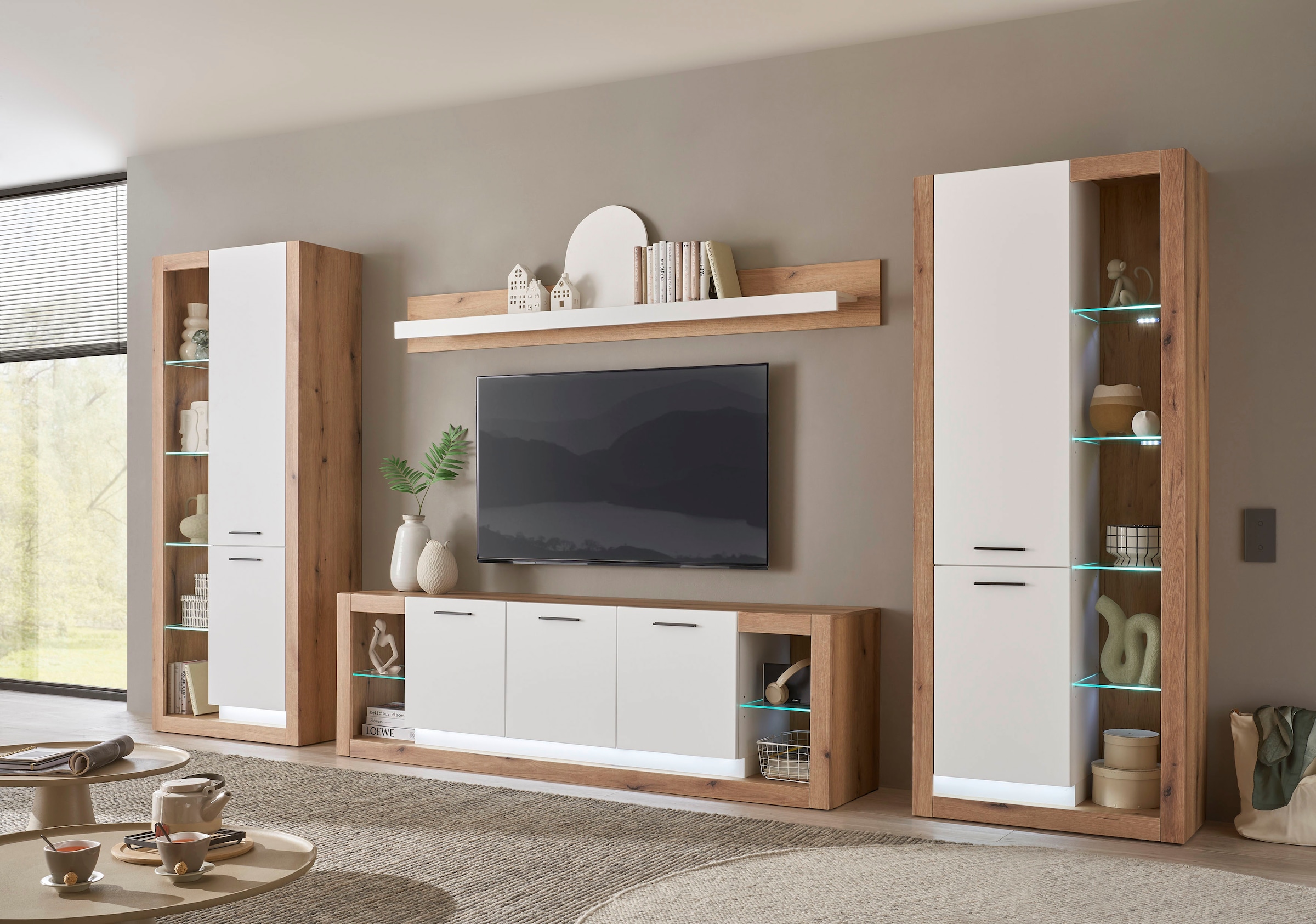 INOSIGN Wohnwand »Brixen, moderne Anbauwand, Wohnzimmer-Set, Eiche Evoke Dekor mit Weiß«, (Set, 4 St.), enthält Stauraumelemente, Lowboard und Wandboard