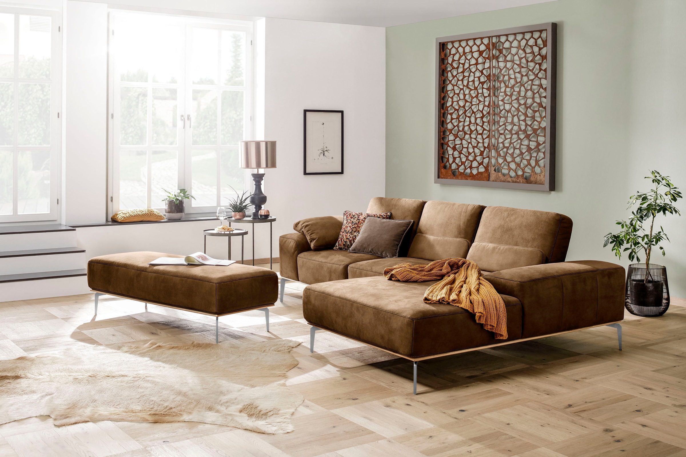 W.SCHILLIG Ecksofa »run, Designsofa mit tollem Sitzkomfort, L-Form«, mit elegantem Holzsockel, Füße in Chrom glänzend, Breite 279 cm