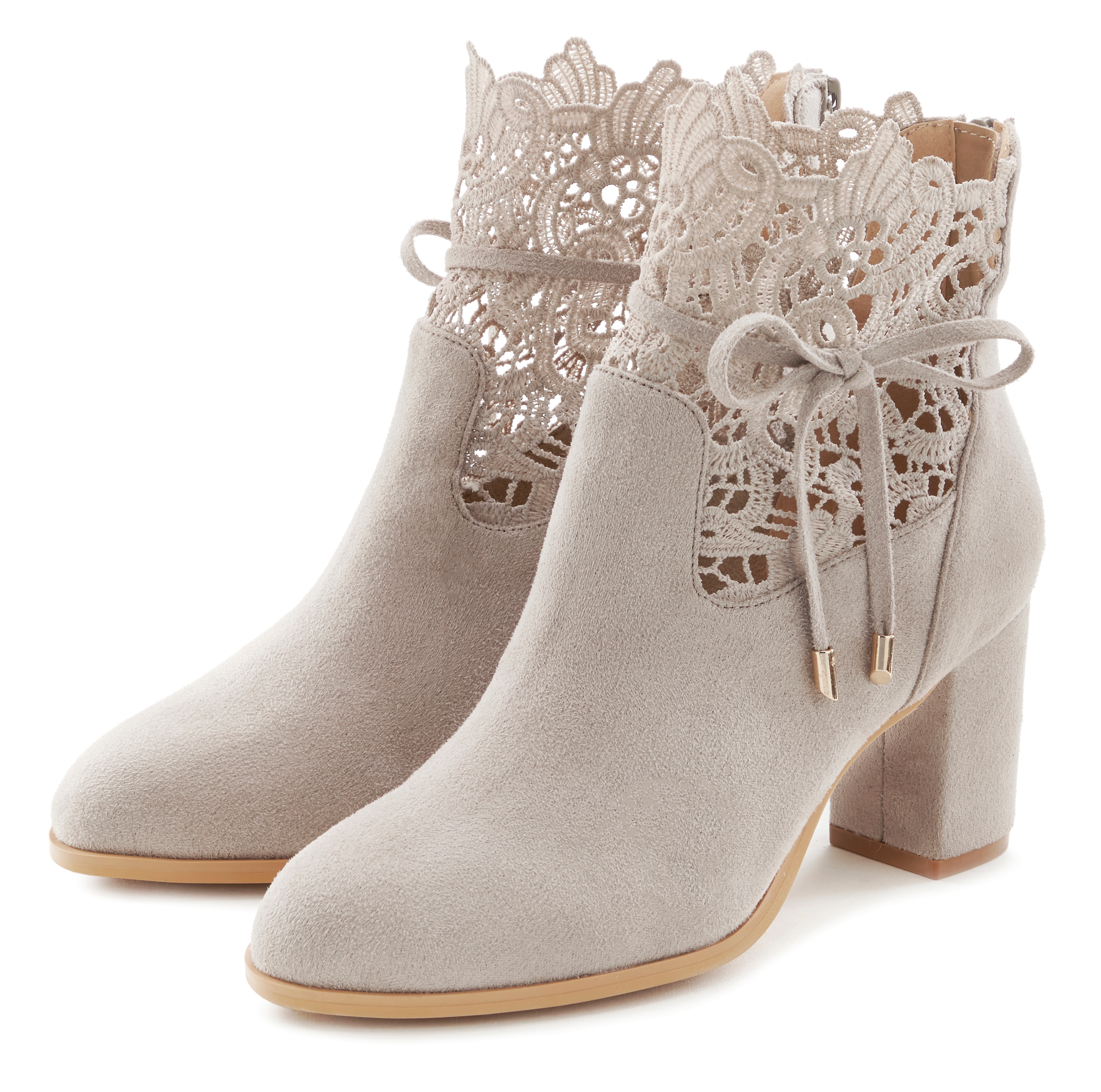 LASCANA High-Heel-Stiefelette "Herbststiefelette, Ankle Boot, Stiefel," mit modischer Spitze und bequemen Blockabsatz