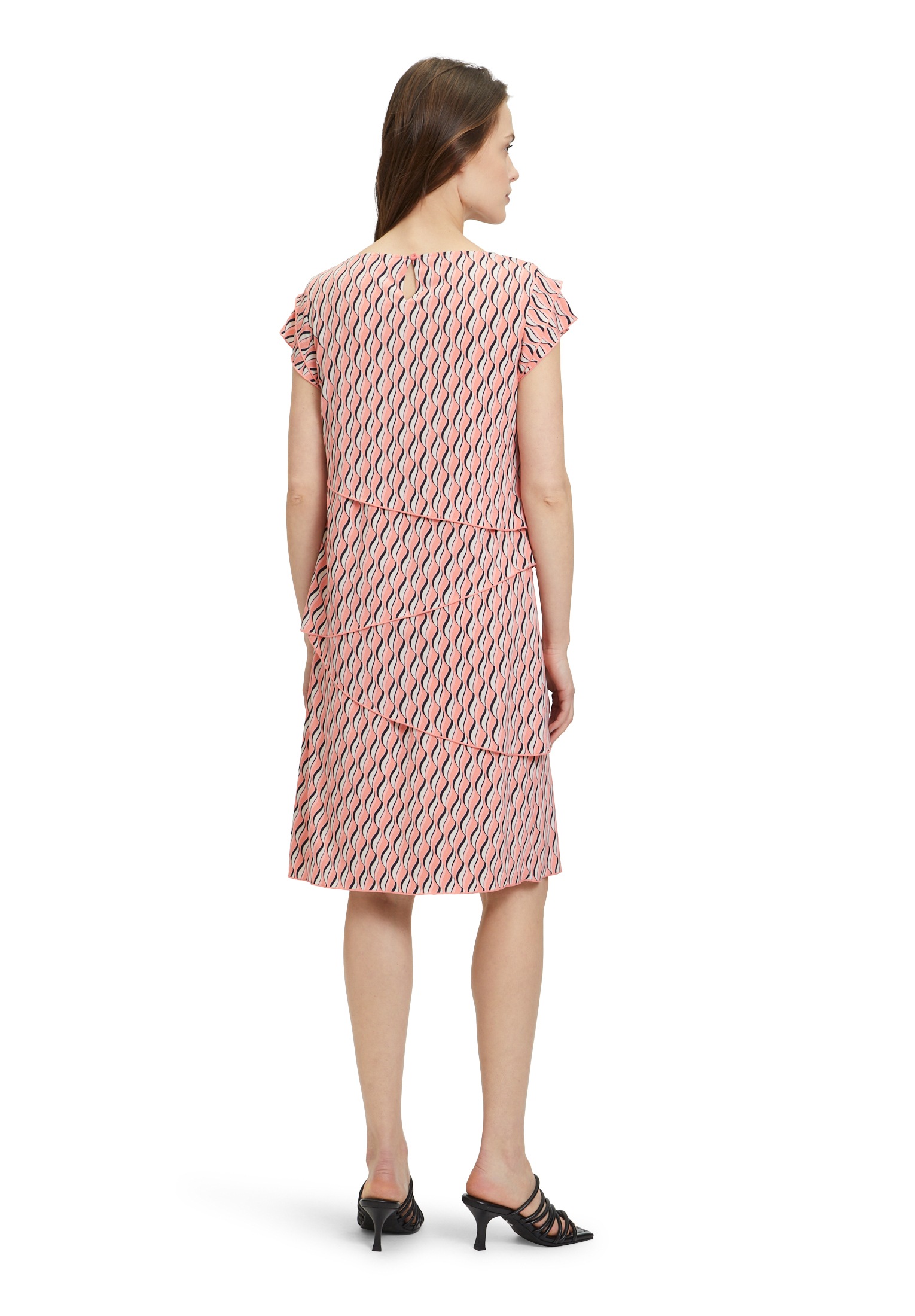 Betty Barclay Jerseykleid »Betty Barclay Jerseykleid mit Stufen«, Form
