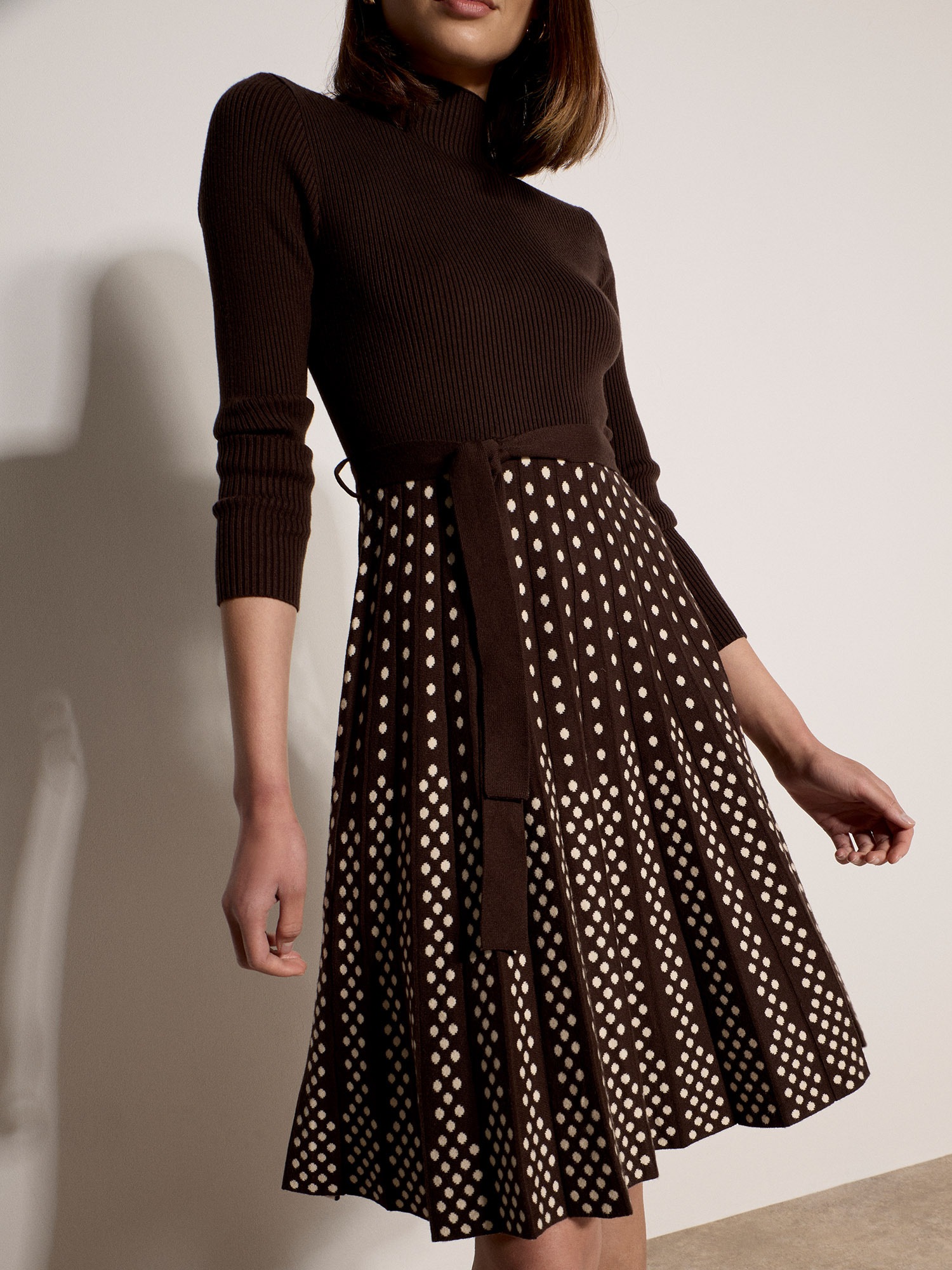Apricot Midikleid »Rippstrickkleid« mit Stoffgürtel, 2 tlg. mit Polka-Dots