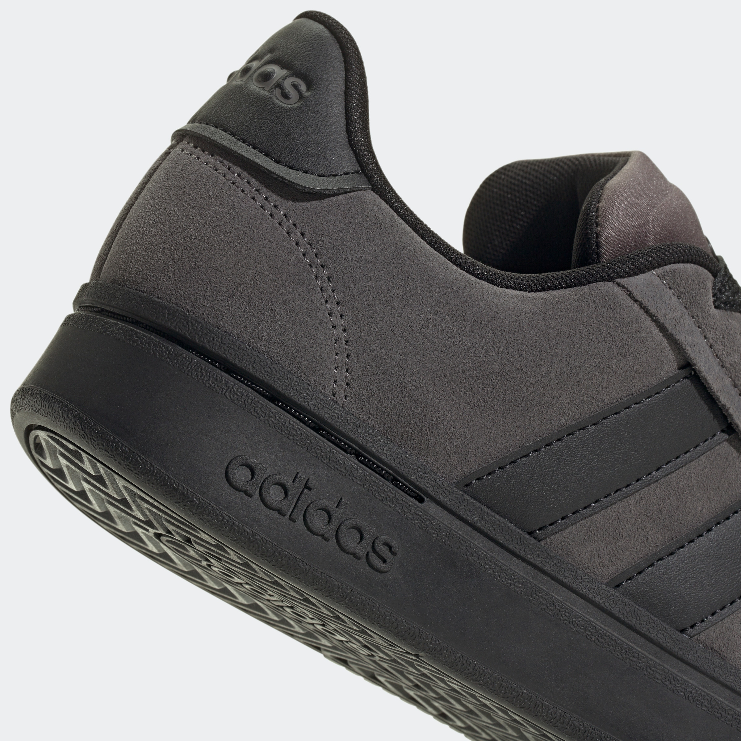 adidas Sportswear Sneaker »GRAND COURT ALPHA«, Design inspiriert vom adidas Campus 00