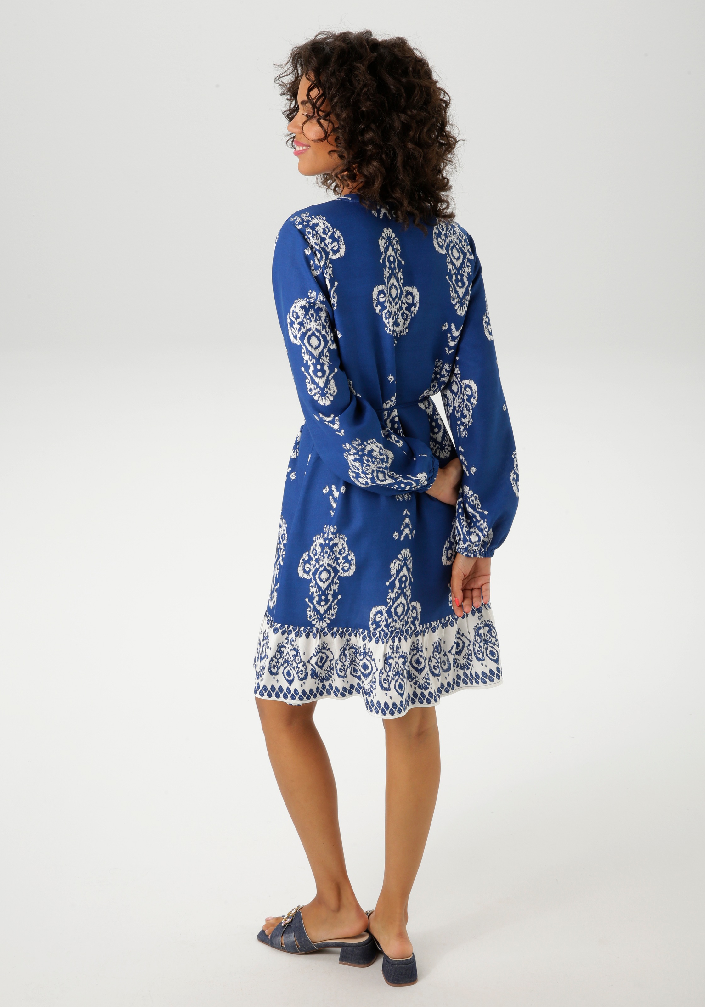 Thumbnail - Aniston CASUAL Tunikakleid mit abnehmbarem Kordel-Bindeband, mit Ornament-Druck und gekontertem Volant