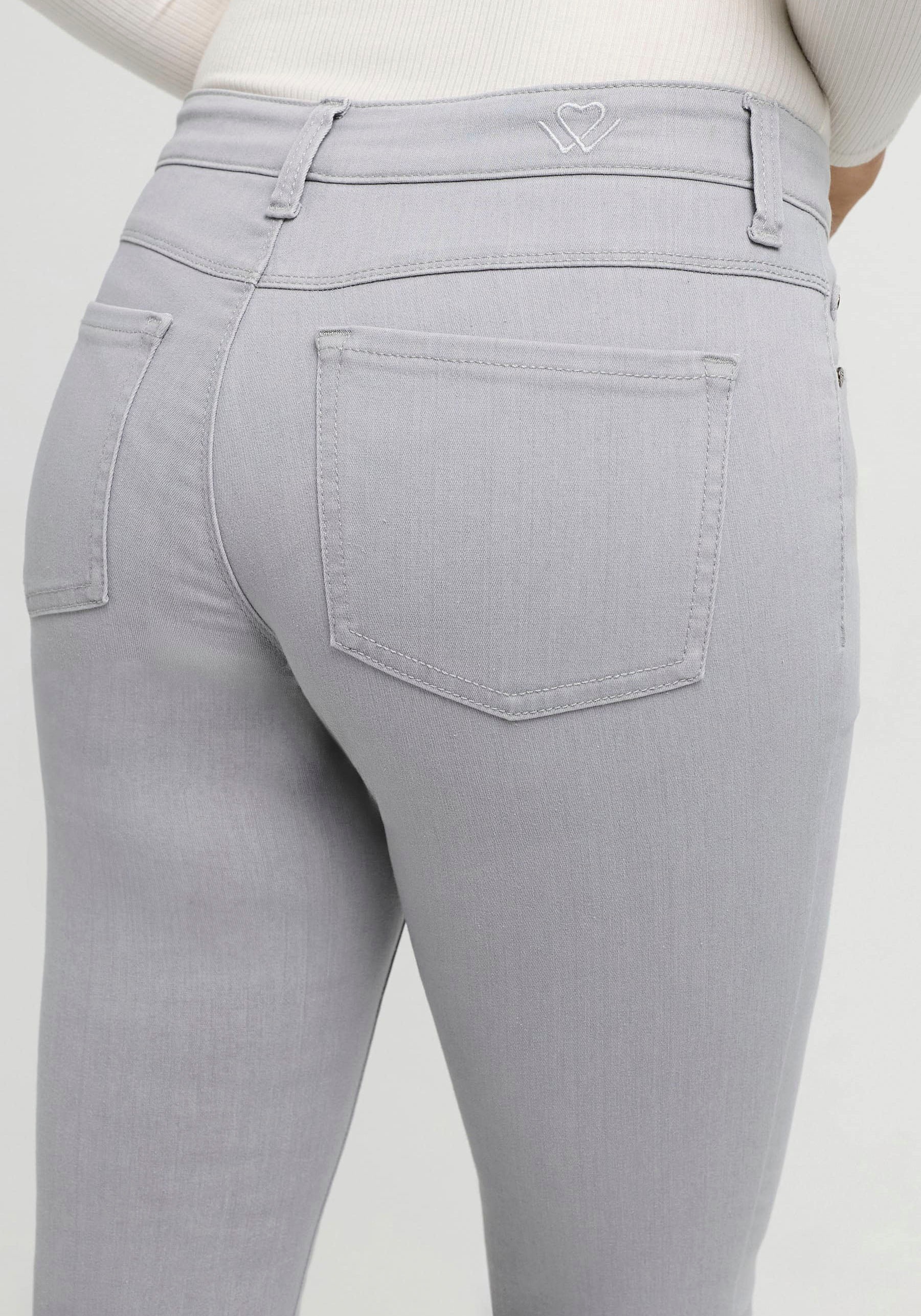 Thumbnail - wonderjeans Slim-fit-Jeans, Klassischer gerader Schnitt