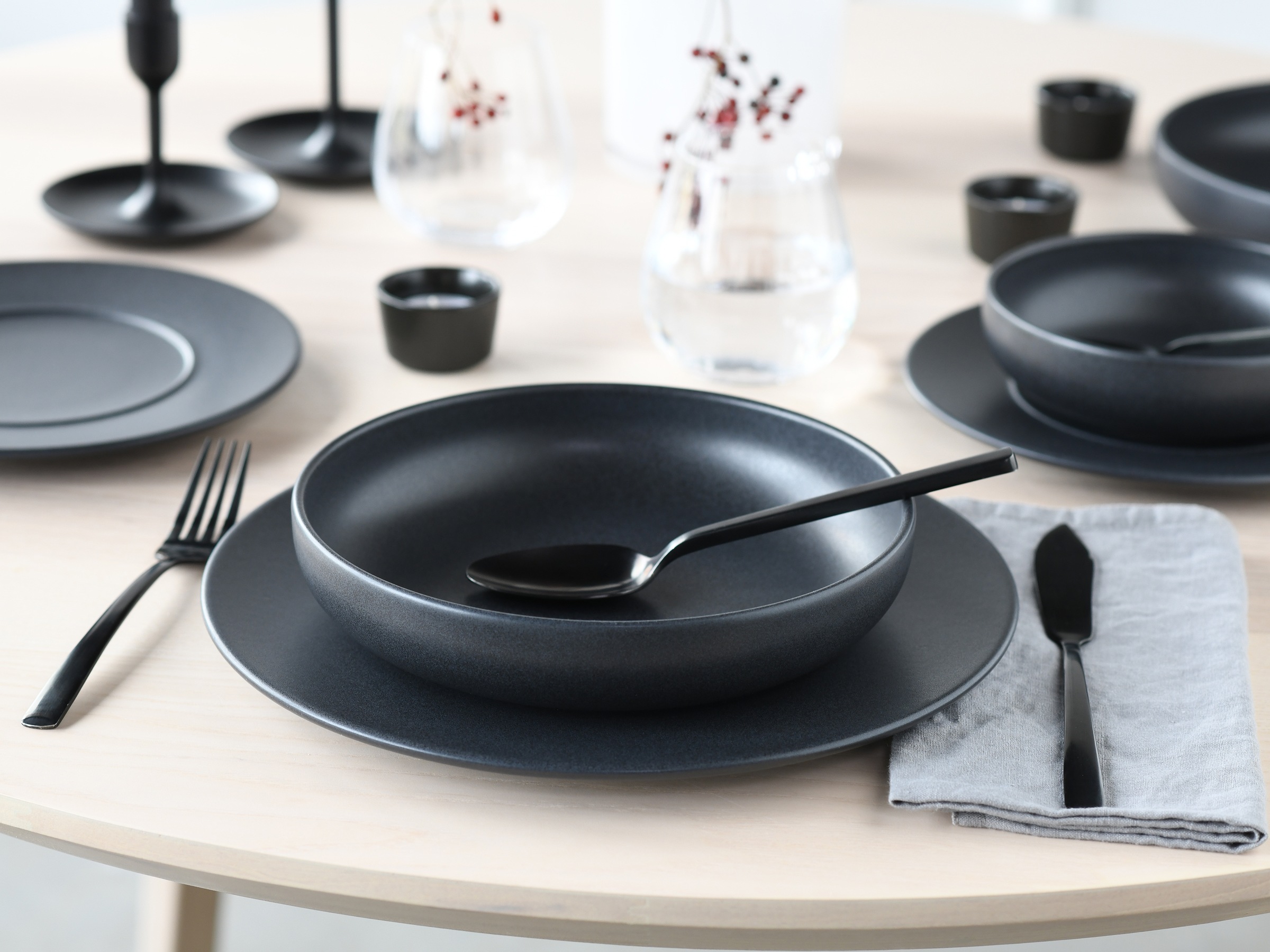 Thumbnail - CreaTable Teller-Set "Unico, Tellerset, 8-tlg." Eleganter Flair, Breite Fahne, Edel