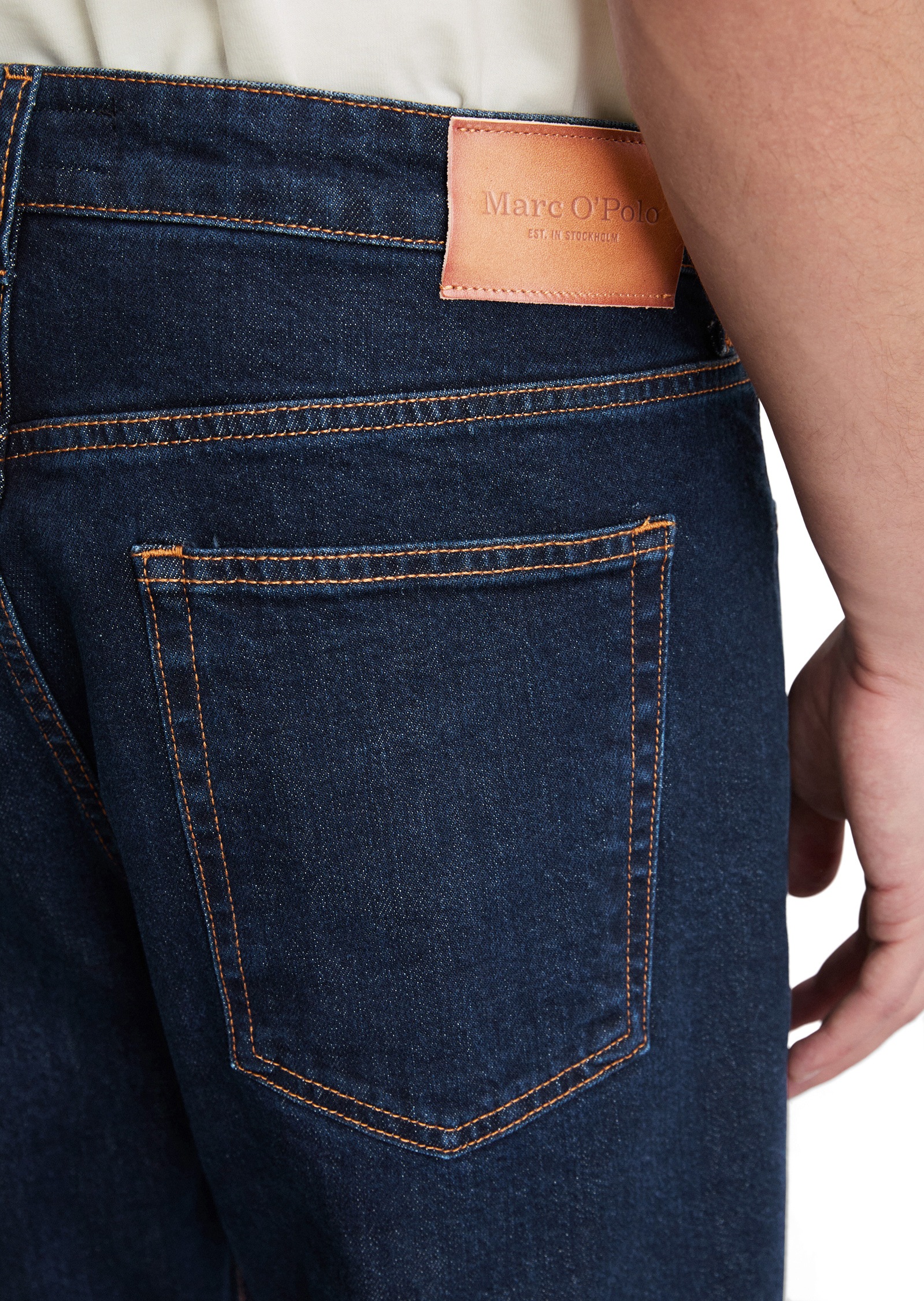 Marc O'Polo Tapered-fit-Jeans »made with CIRCULOSE®«