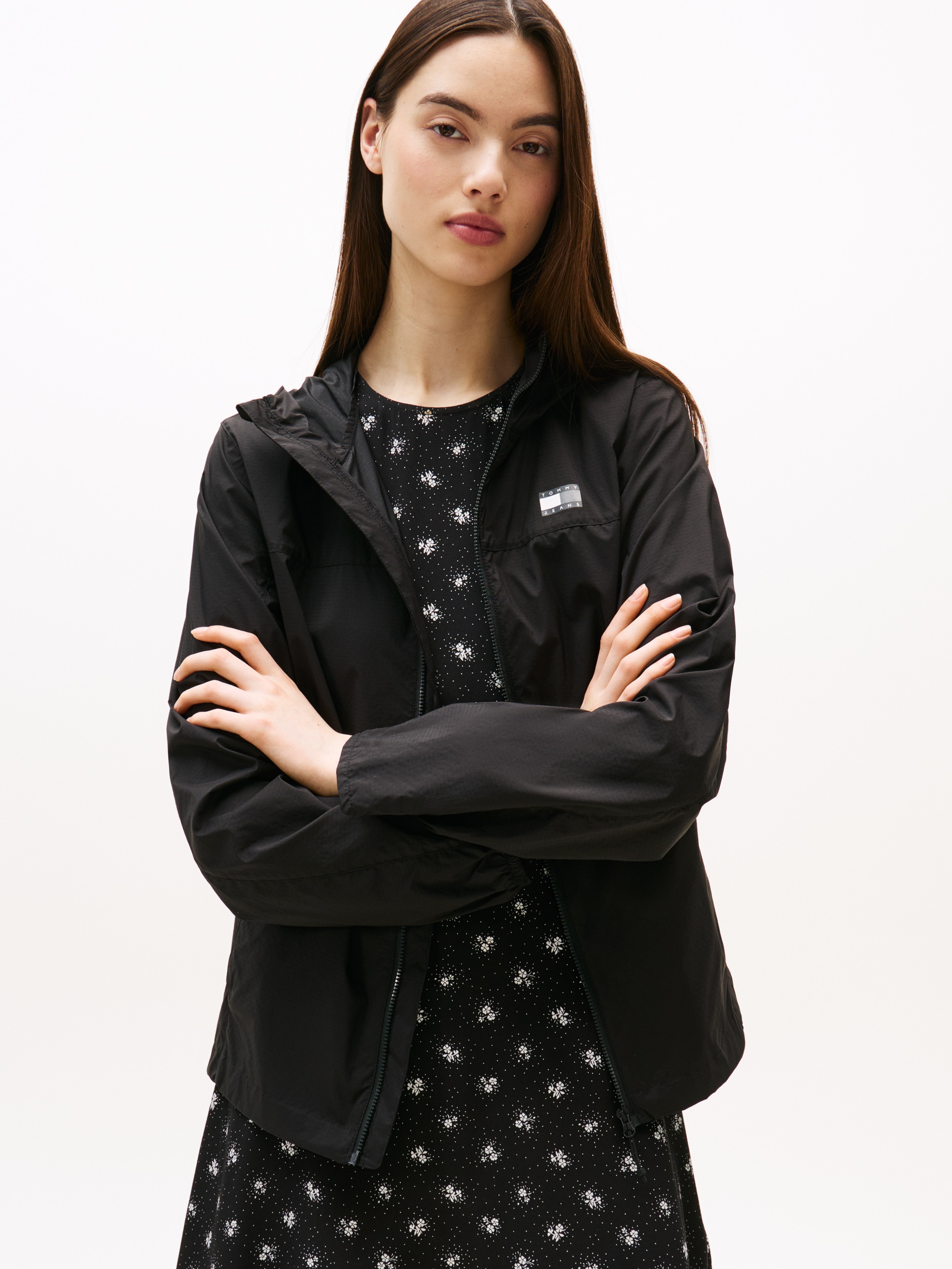 Tommy Jeans Windbreaker "TJW OUTDOOR SHELL JACKET" mit Kapuze günstig online kaufen