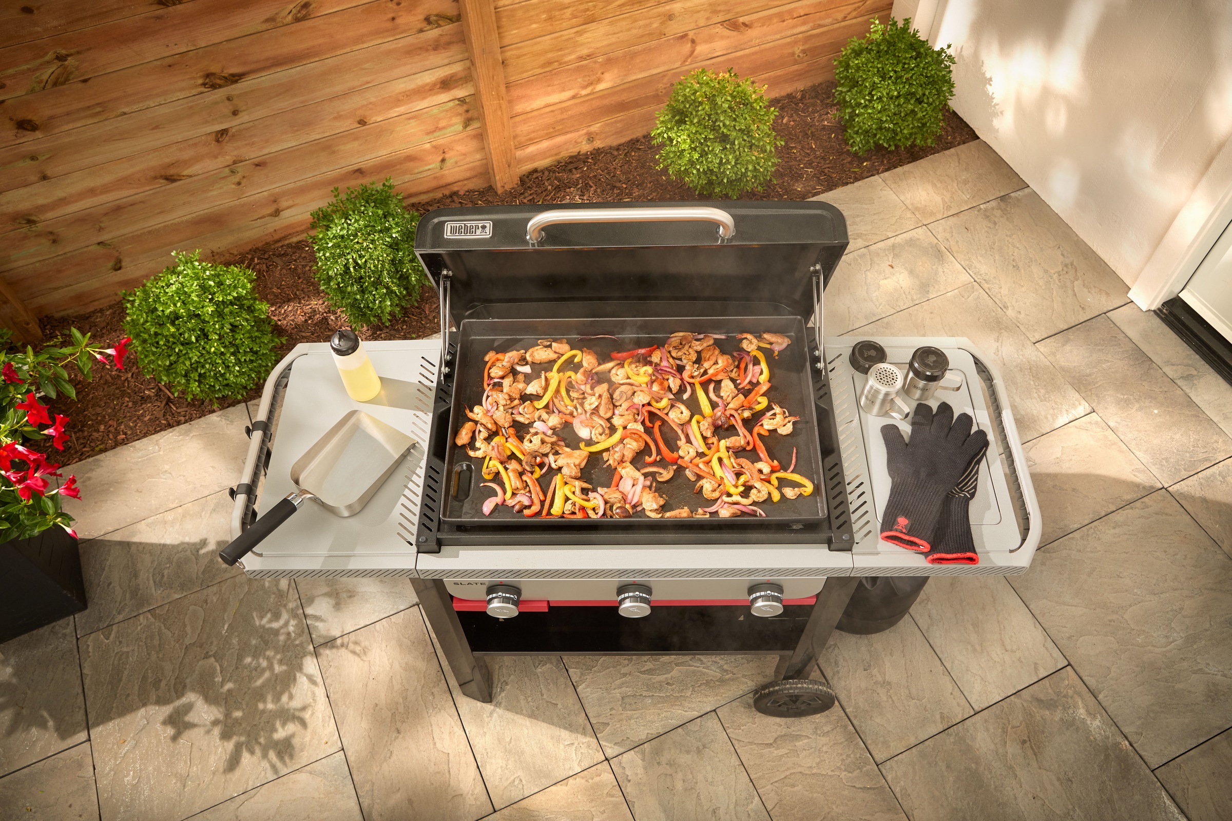Weber Gasgrill »Slate GPD Premium Plancha« 71cm
