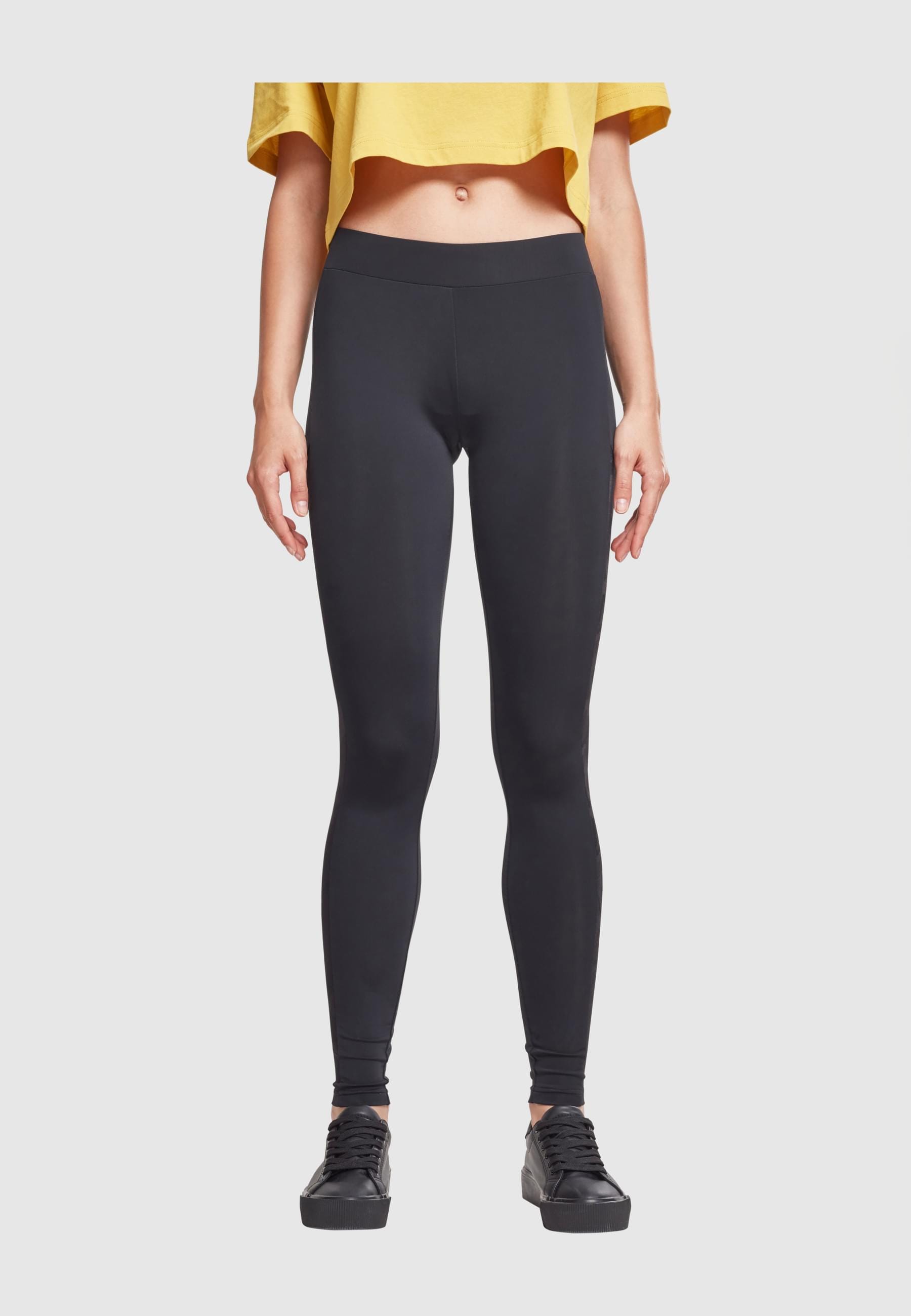 URBAN CLASSICS Leggings »Urban Classics Damen Ladies Jacquard Camo Striped Leggings«, (1 tlg.)