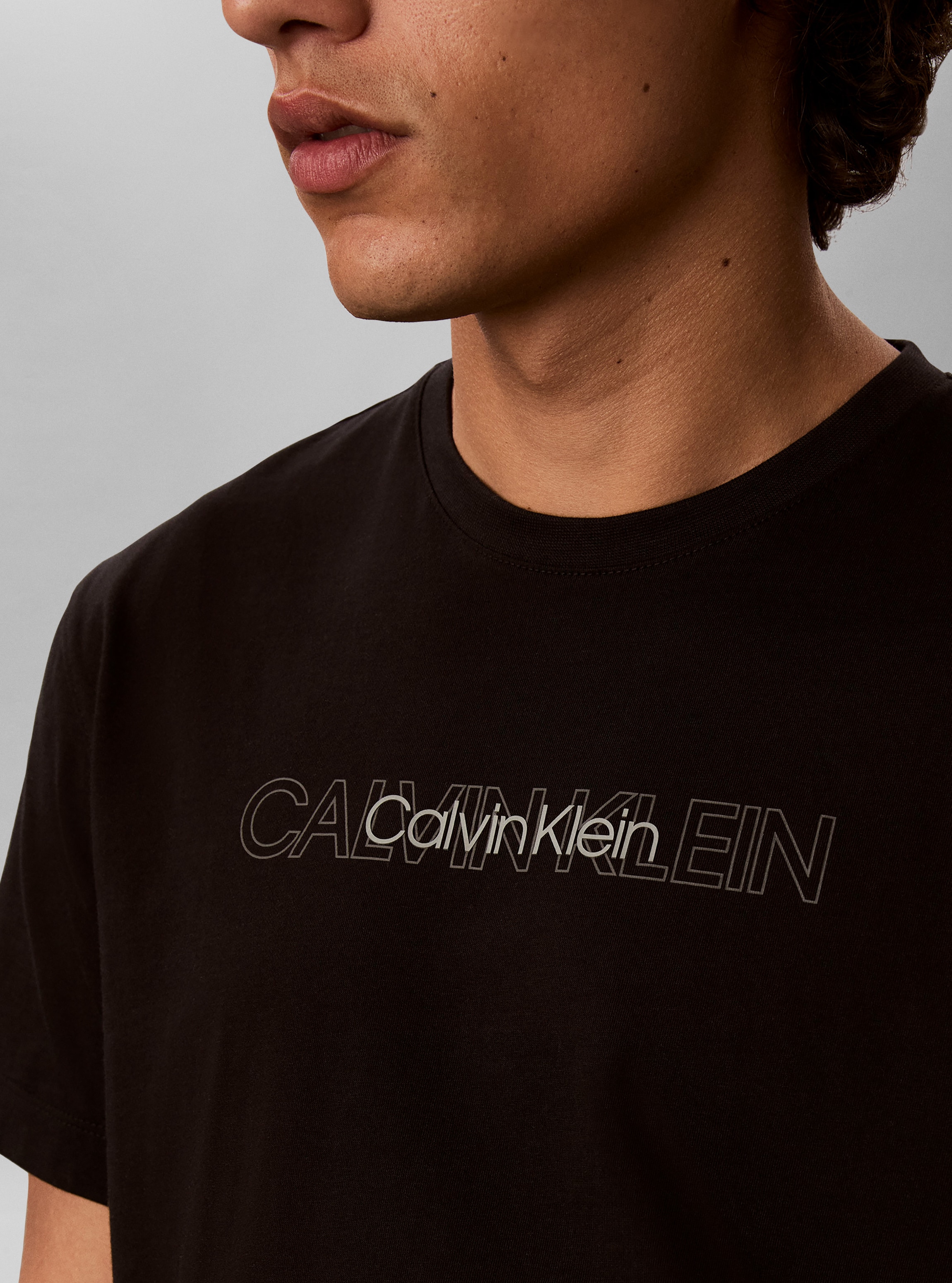 Calvin Klein T-Shirt »REPEAT LOGO GRAPHI« Regular fit mit Rundhalsausschnitt