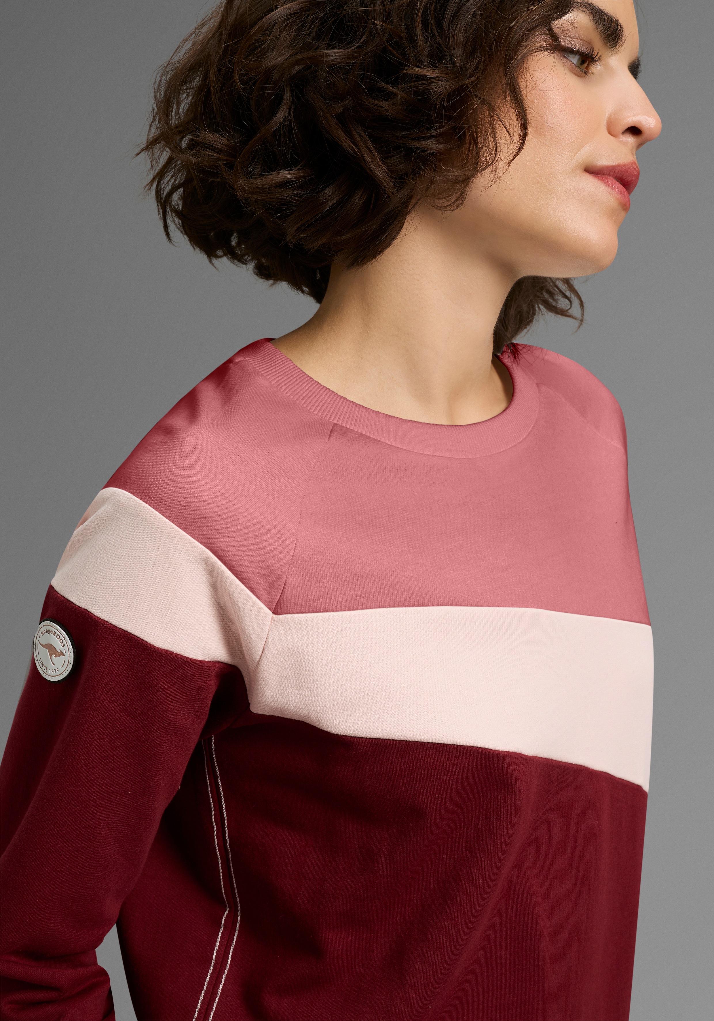 Thumbnail - KangaROOS Sweatshirt, im Colorblock Design mit süßen Details