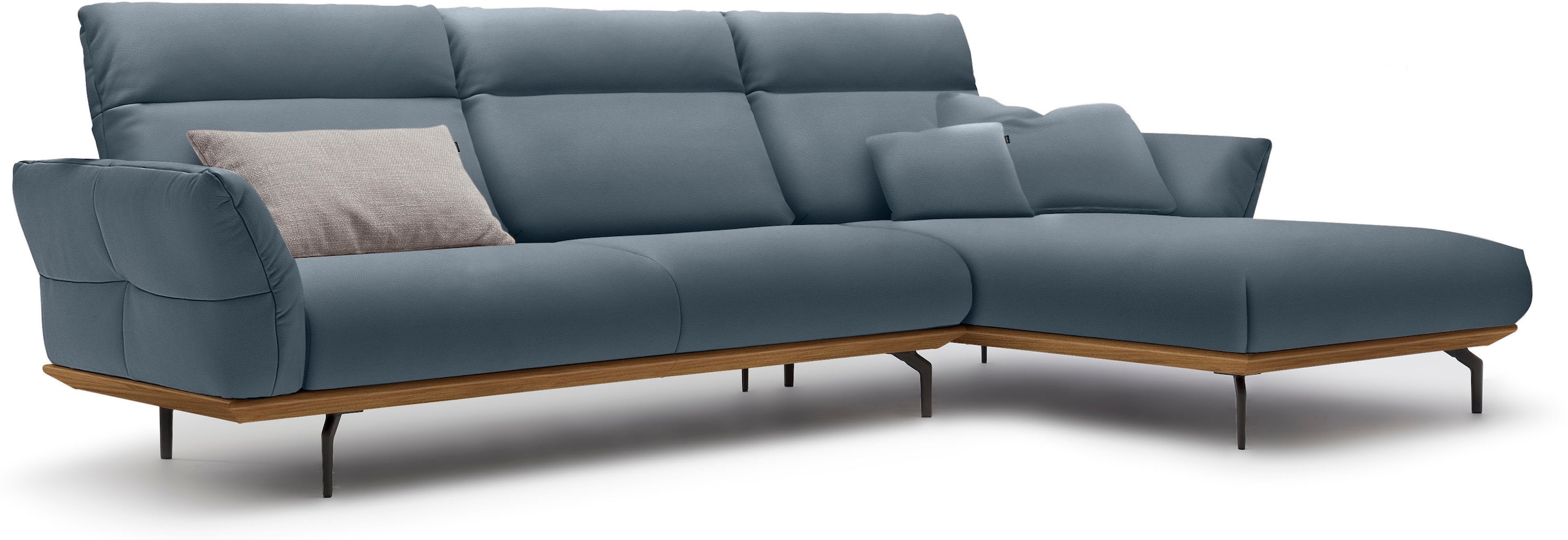 Creation BY ROLF BENZ Ecksofa »CR.460«, Sockel in Nussbaum, Winkelfüße in Umbragrau, Breite 318 cm