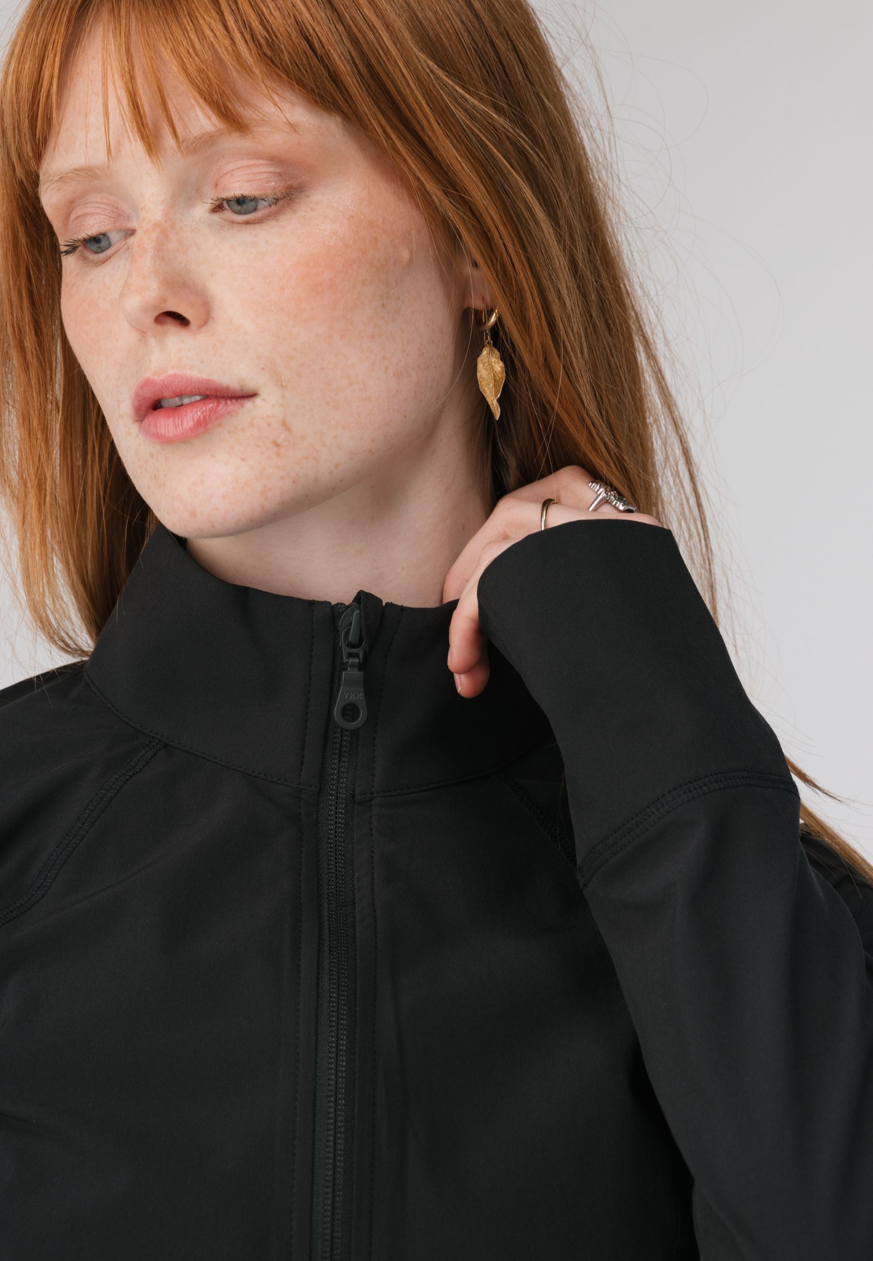 GIRLFRIEND COLLECTIVE Outdoorjacke »Girlfriend Collective Estrella Fitted Run Jacket« 1 Stk. tlg. ohne Kapuze