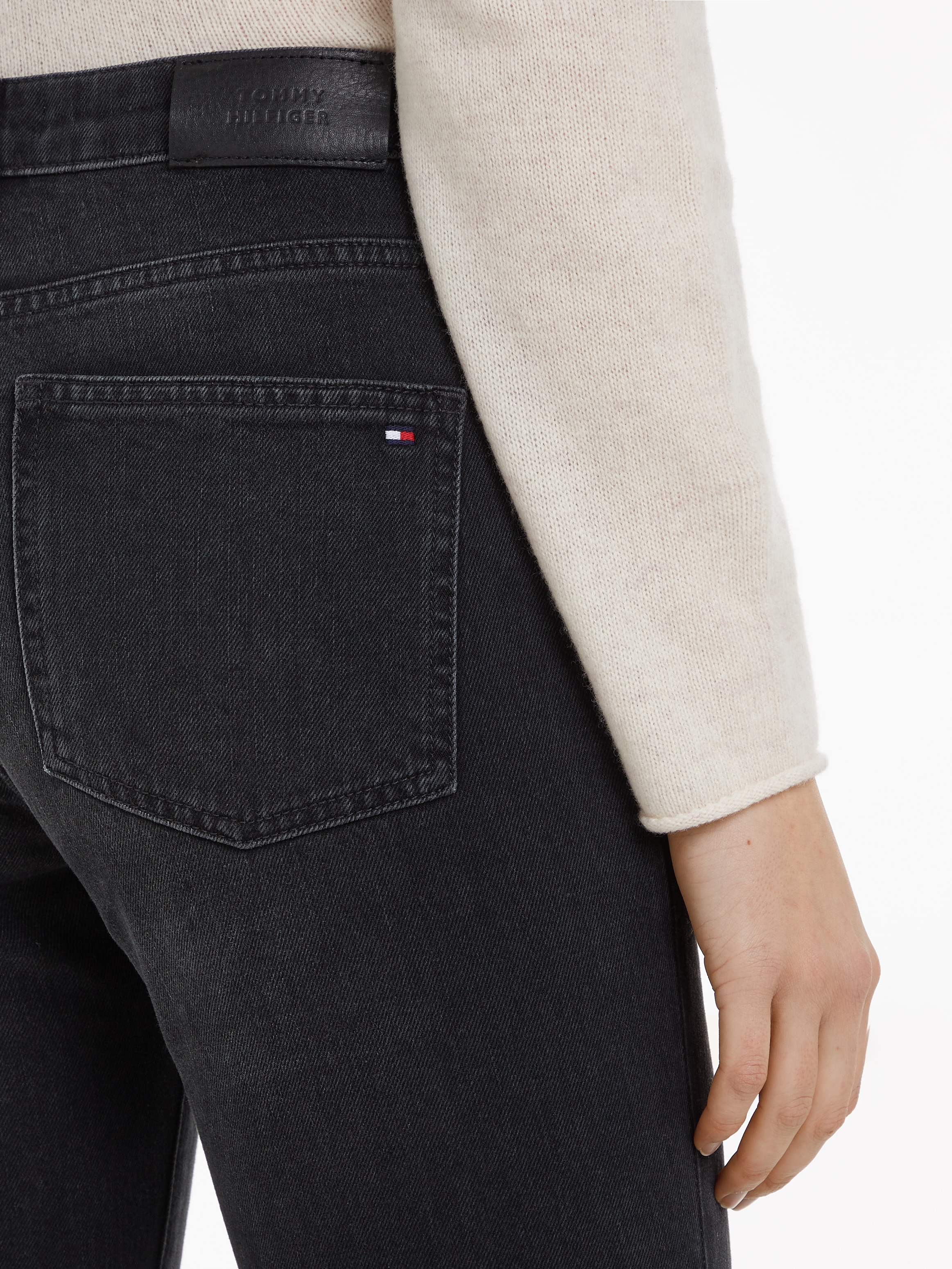 Tommy Hilfiger Bootcut-Jeans »BOOTCUT RW CLER«, mit Tommy Hilfiger Logo-Badge