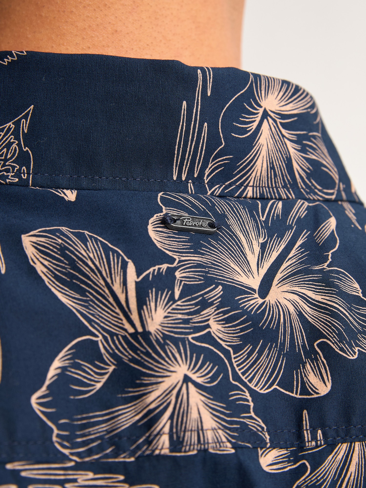 Petrol Industries Kurzarmshirt, mit All-Over Print
