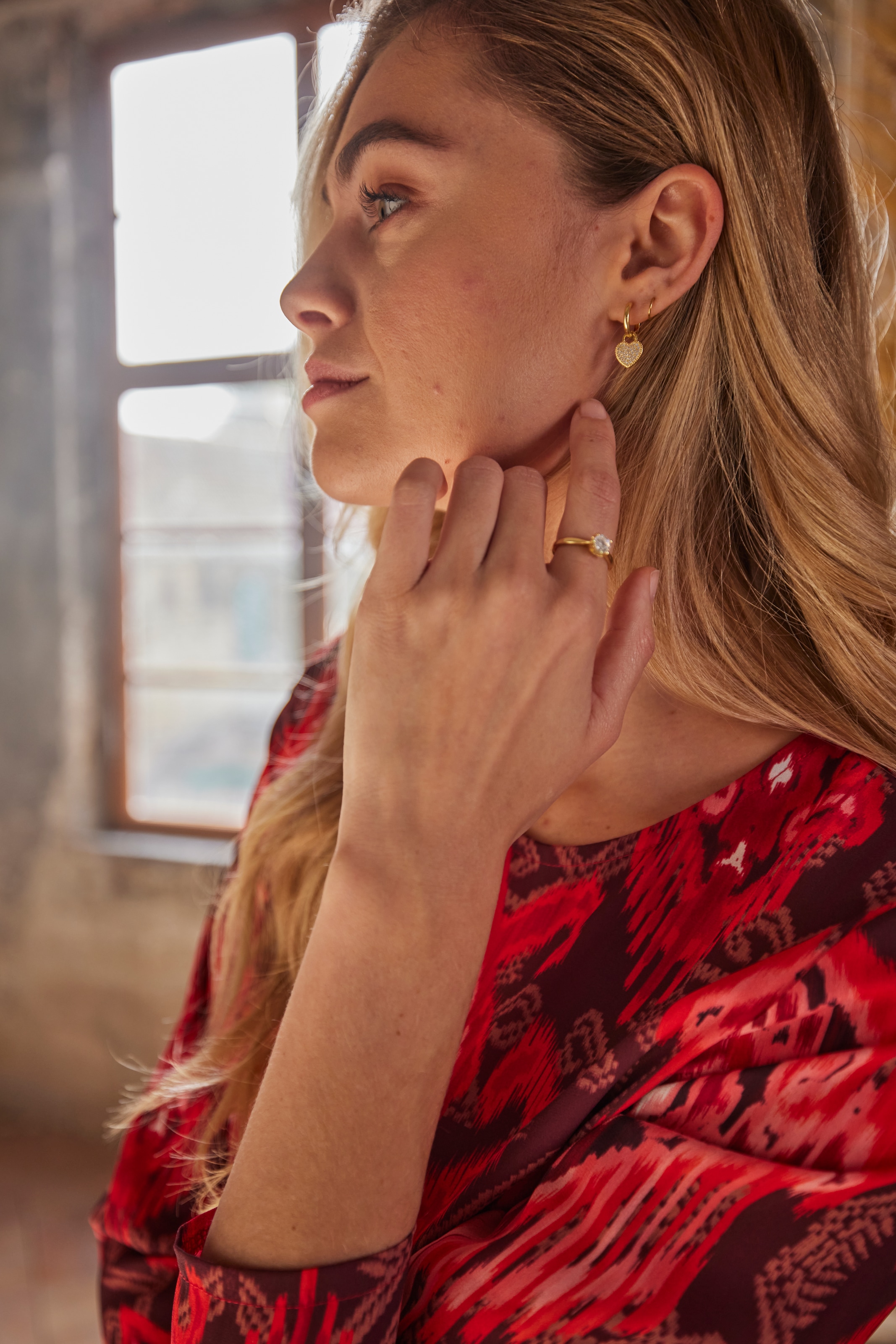 Aniston JEWELRY & WATCHES Fingerring »Schmuck Geschenk Silber 925 Silberring Solitär-Optik«, Exklusiv bei uns - mit Zirkonia (synth.) oder Glasstein