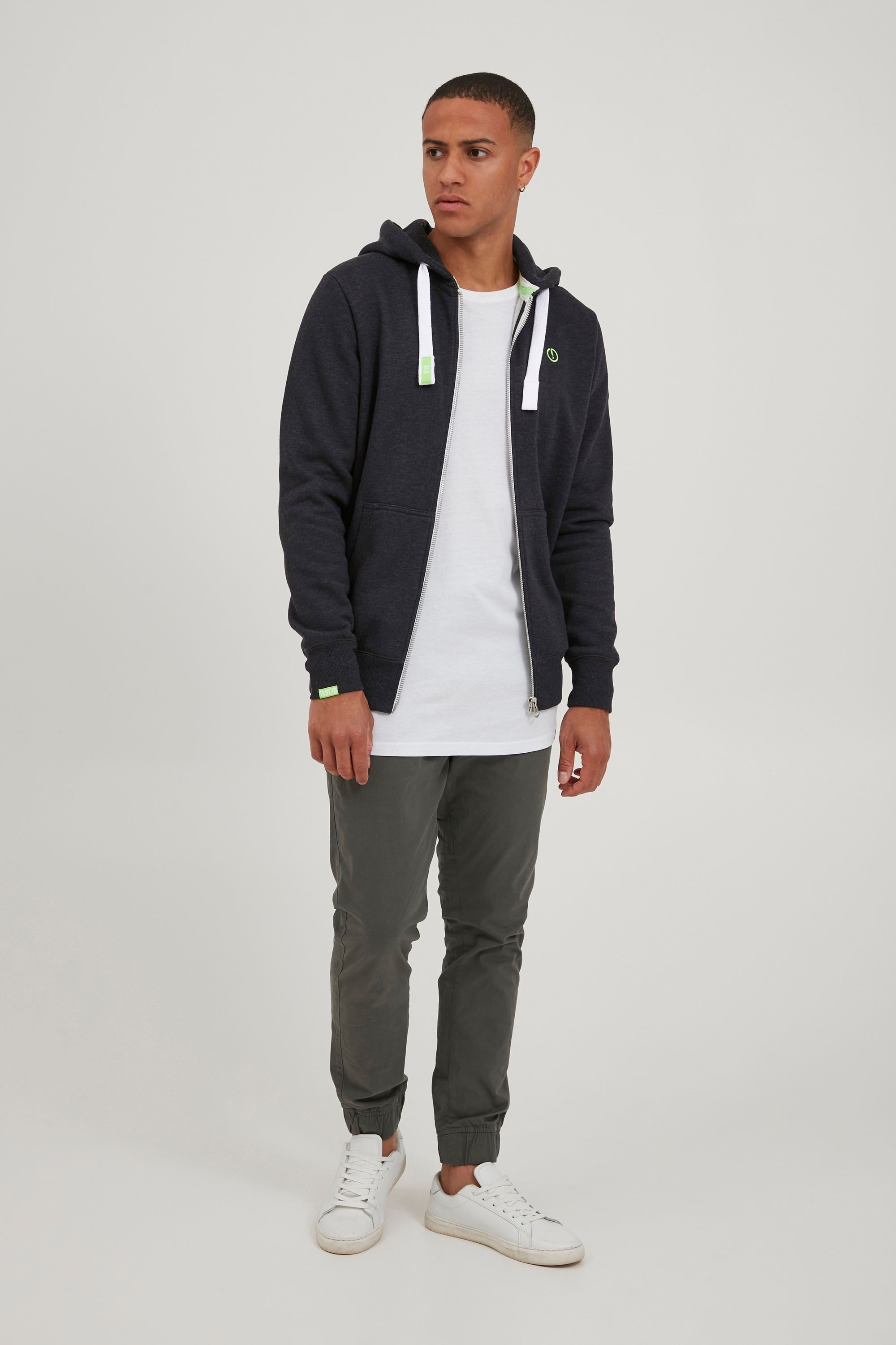 !solid Kapuzensweatjacke SOLID "Kapuzensweatjacke SDBennZip", Herren, Gr. S, grau (dar grau m), Obermaterial: 50% Baumwolle CO. 50% Polyester PES., Sweatjacken 2