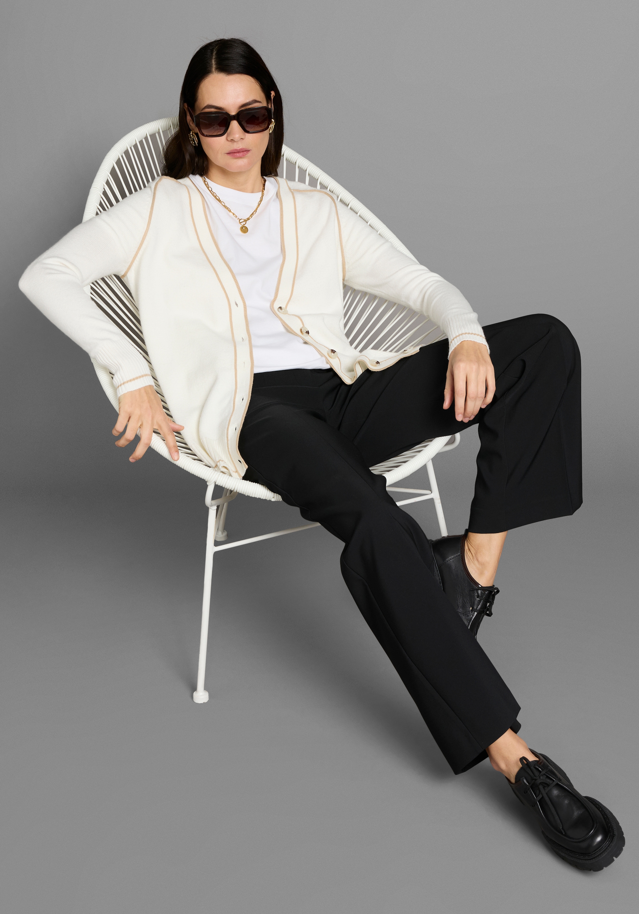 HECHTER PARIS Longstrickjacke, mit modischen Kontrastlinien
