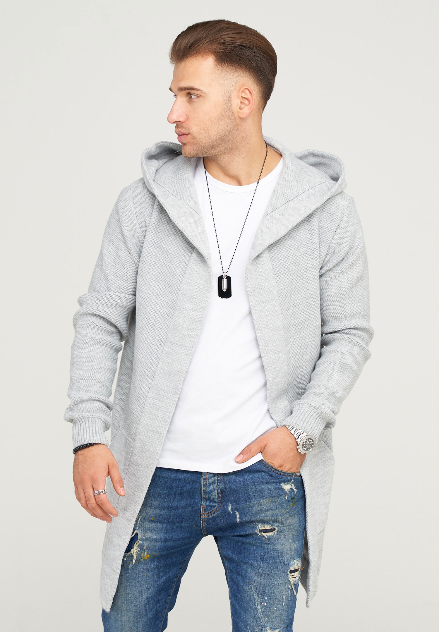 behype Strickjacke »JAROMIR«, mit kuscheliger Kapuze