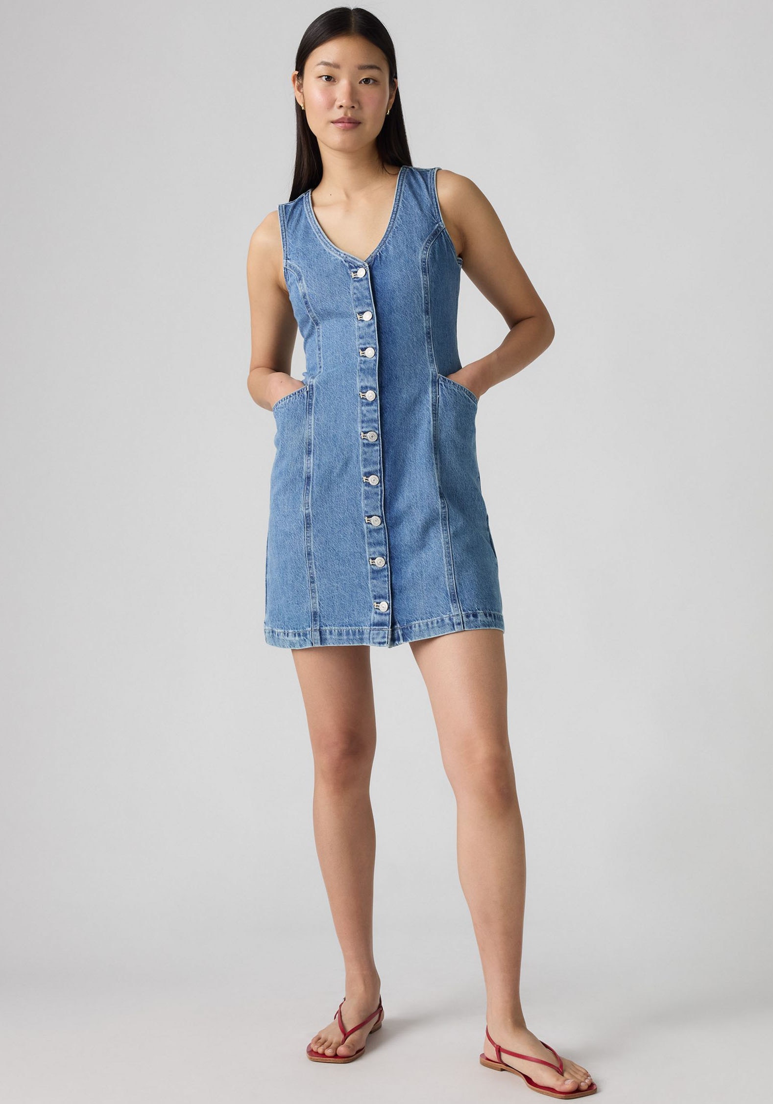 Levis Jeanskleid "VIANNA VEST DRESS" Eingrifftaschen mit V-Ausschnitt, Slim günstig online kaufen